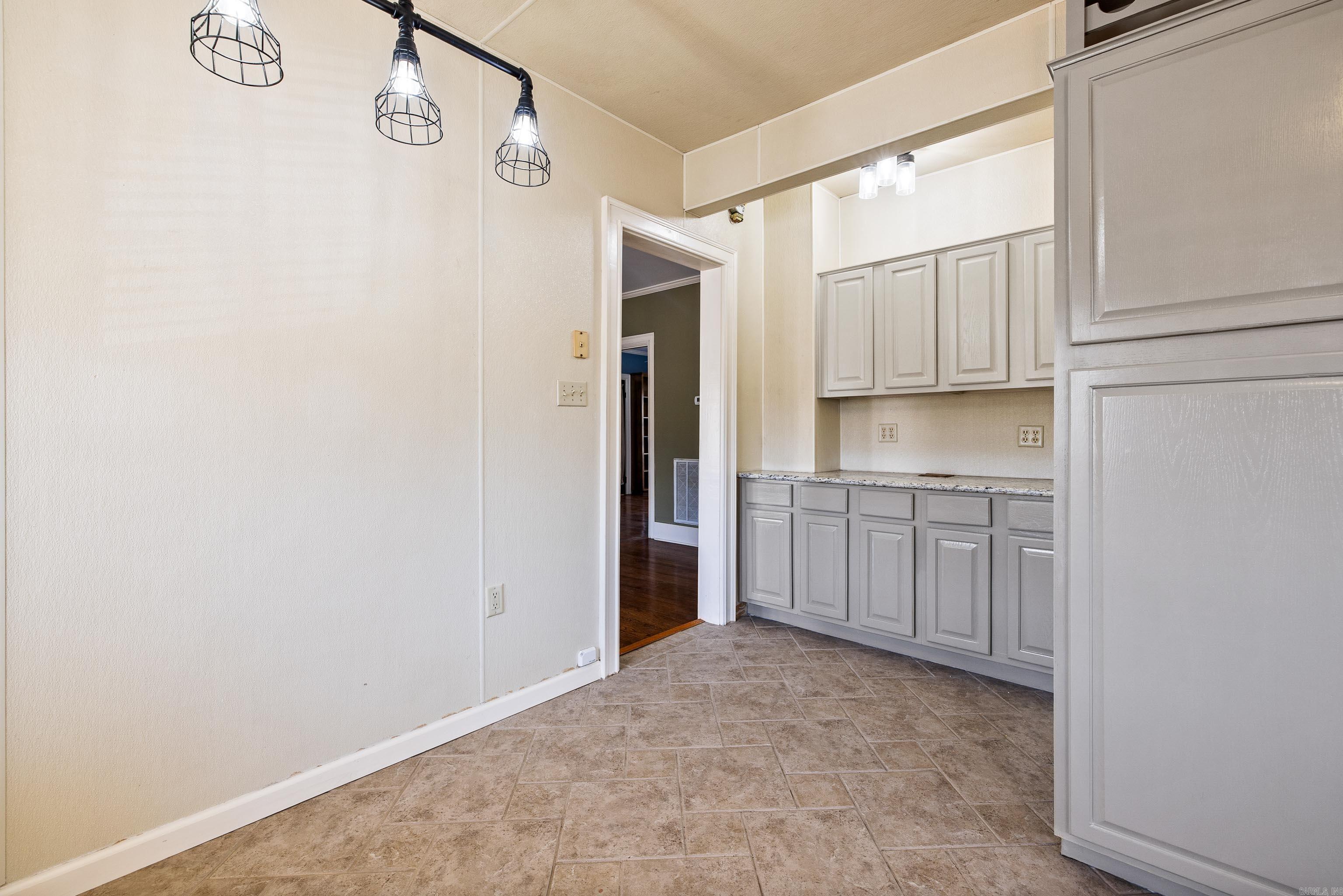 305 N East  Benton, AR