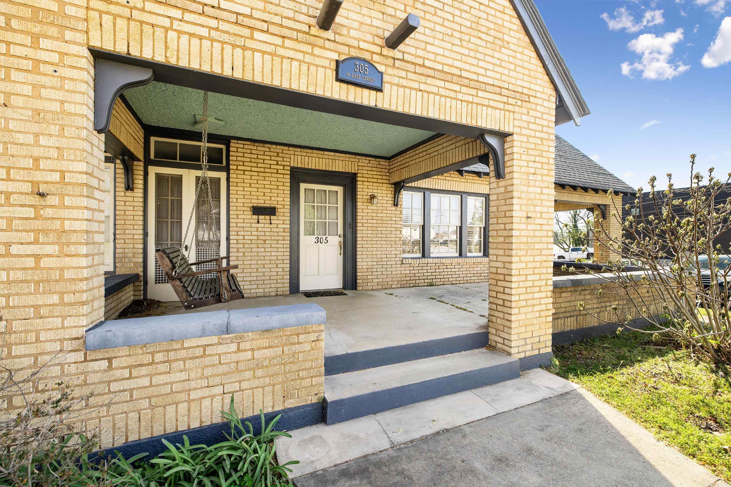 305 N East  Benton, AR