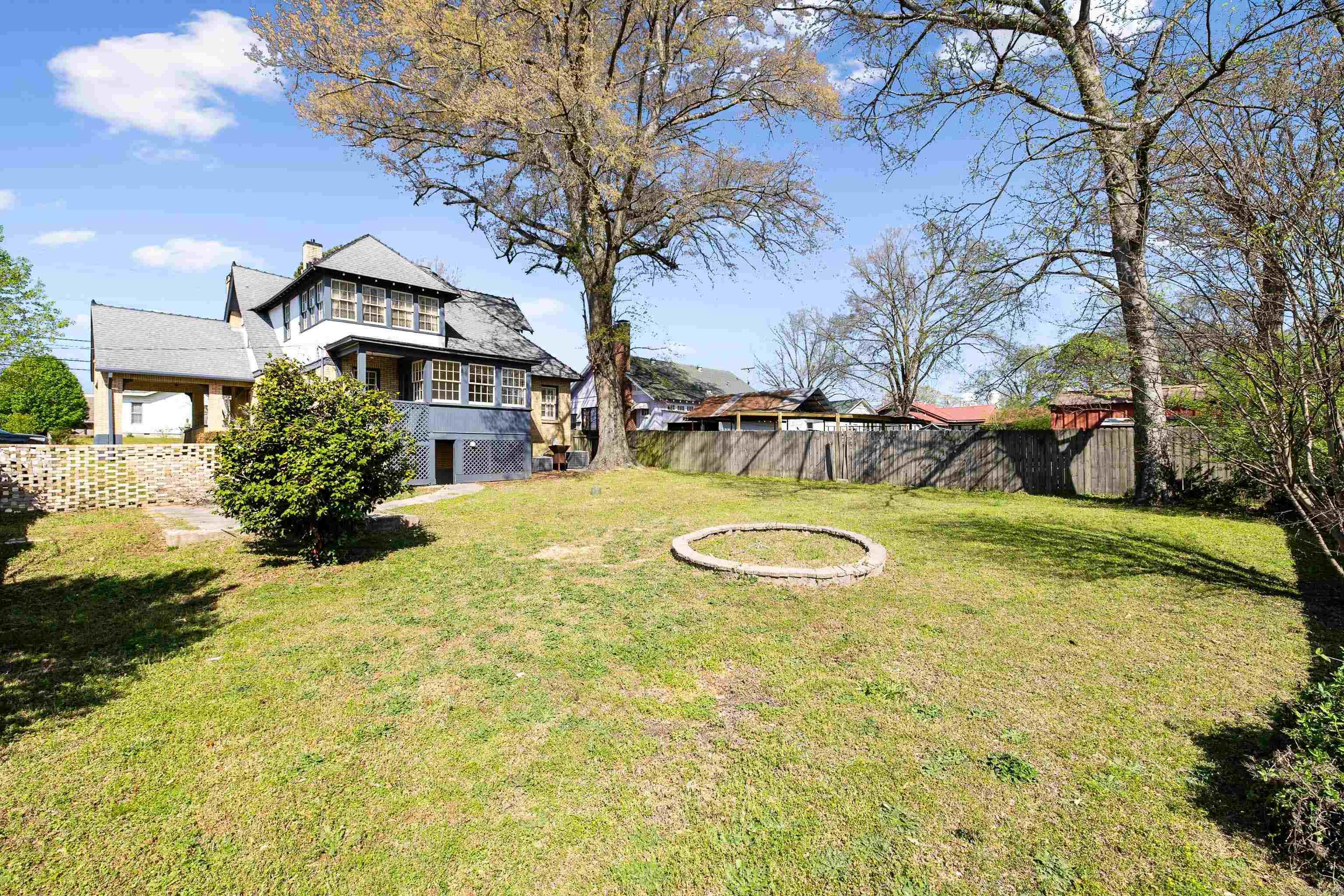 305 N East  Benton, AR