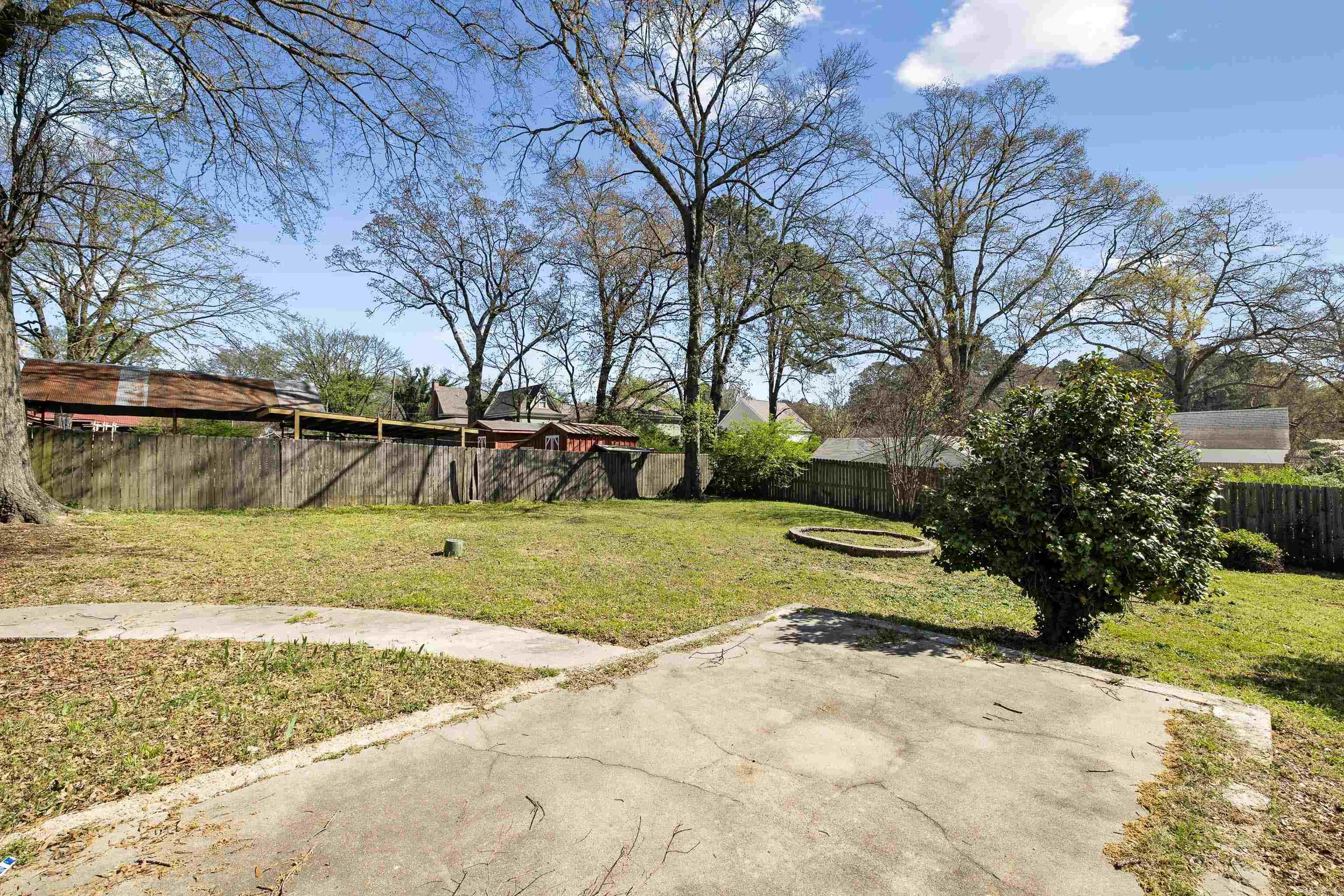 305 N East  Benton, AR