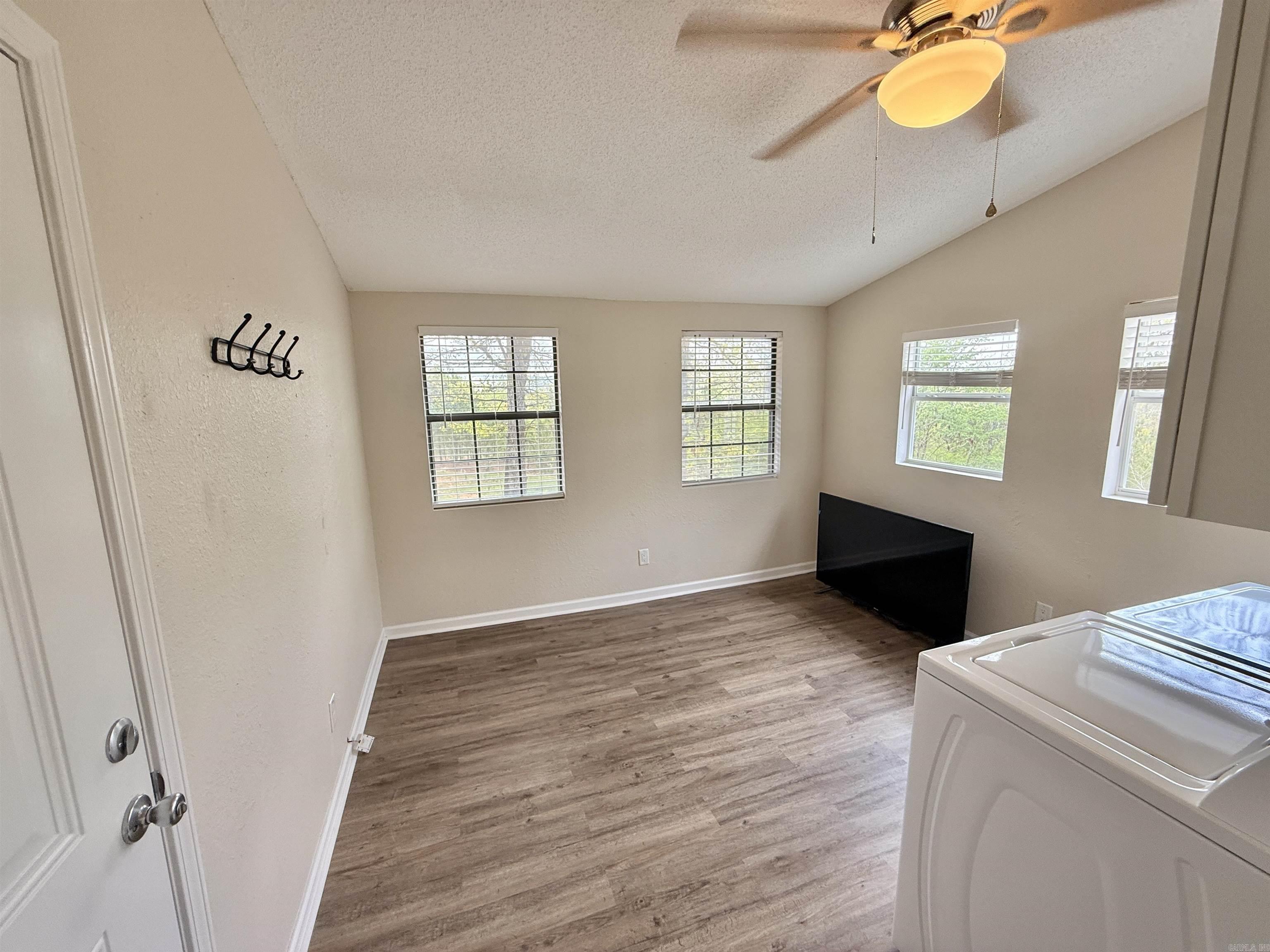 199 Pine Hill Estates Rd. Higden, AR 72067