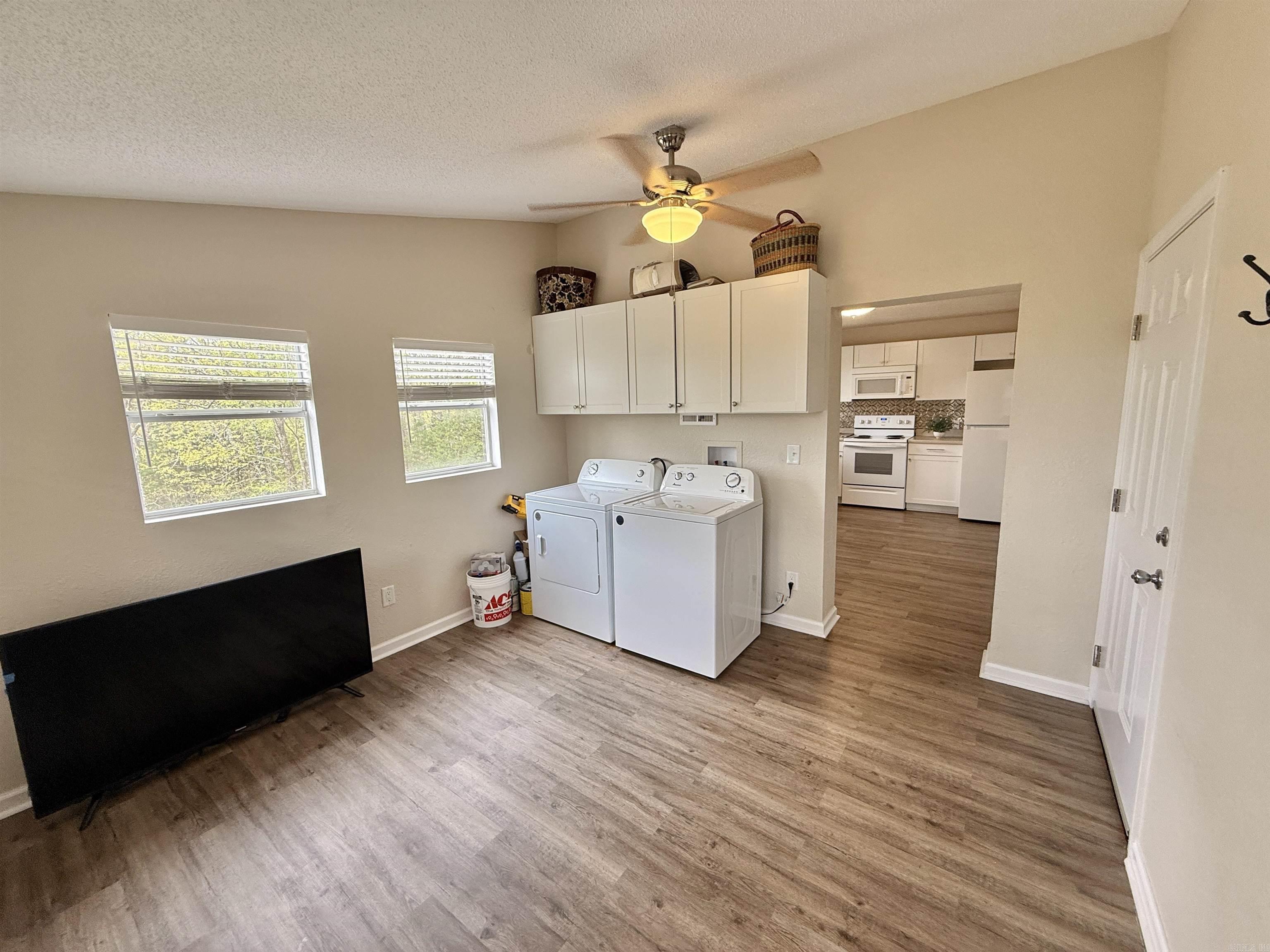 199 Pine Hill Estates Rd. Higden, AR 72067