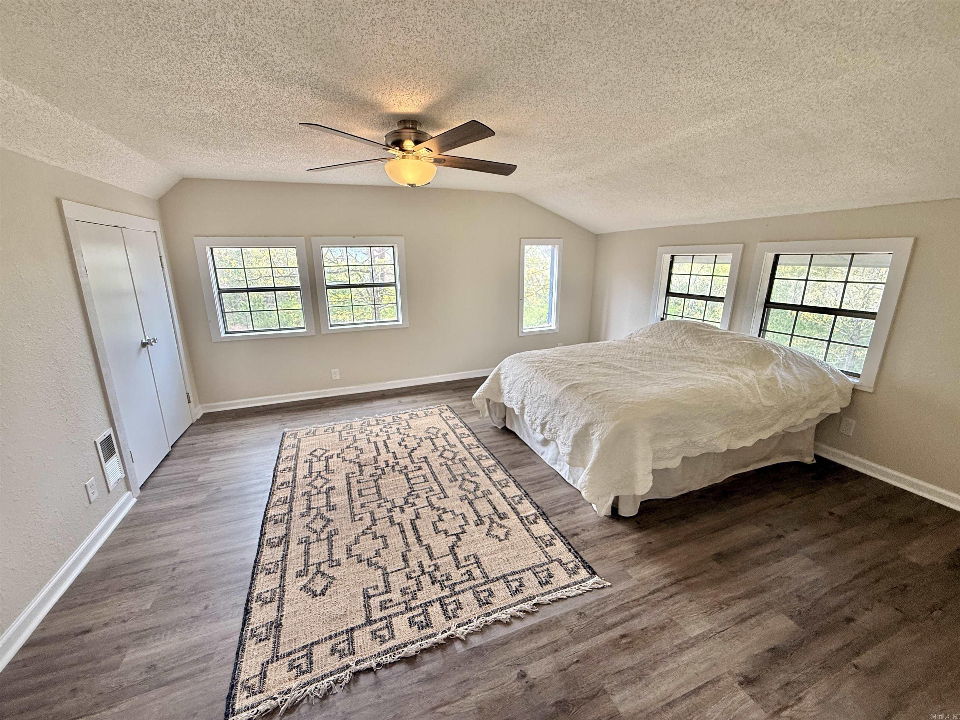 199 Pine Hill Estates Rd. Higden, AR 72067