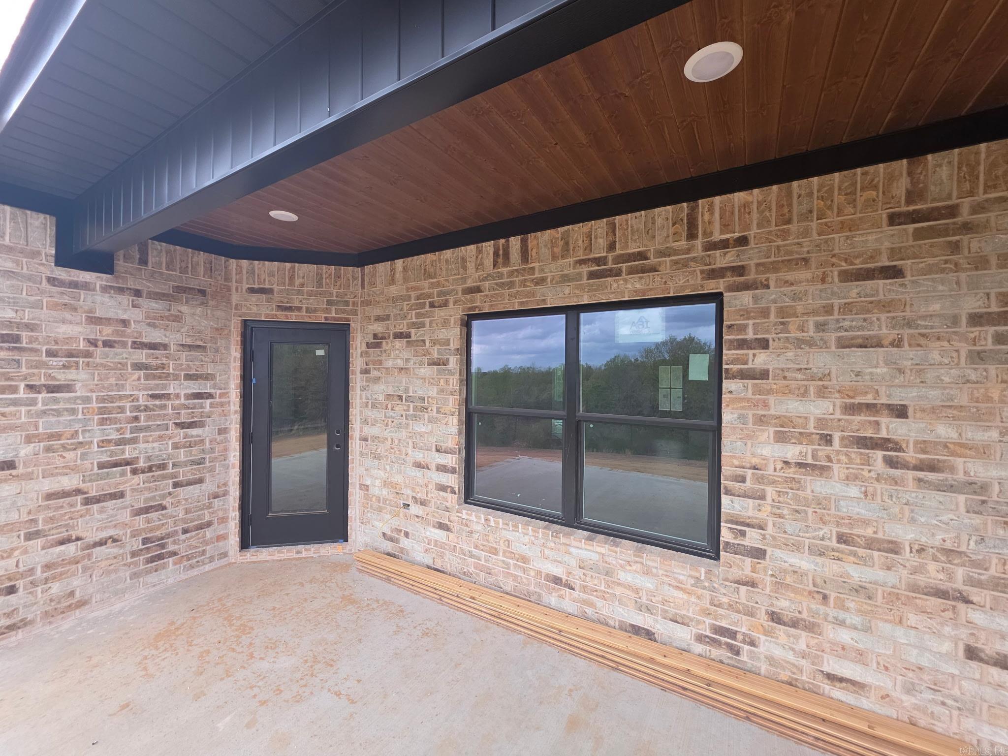 81 Summer Sky Drive Greenbrier, AR 72058