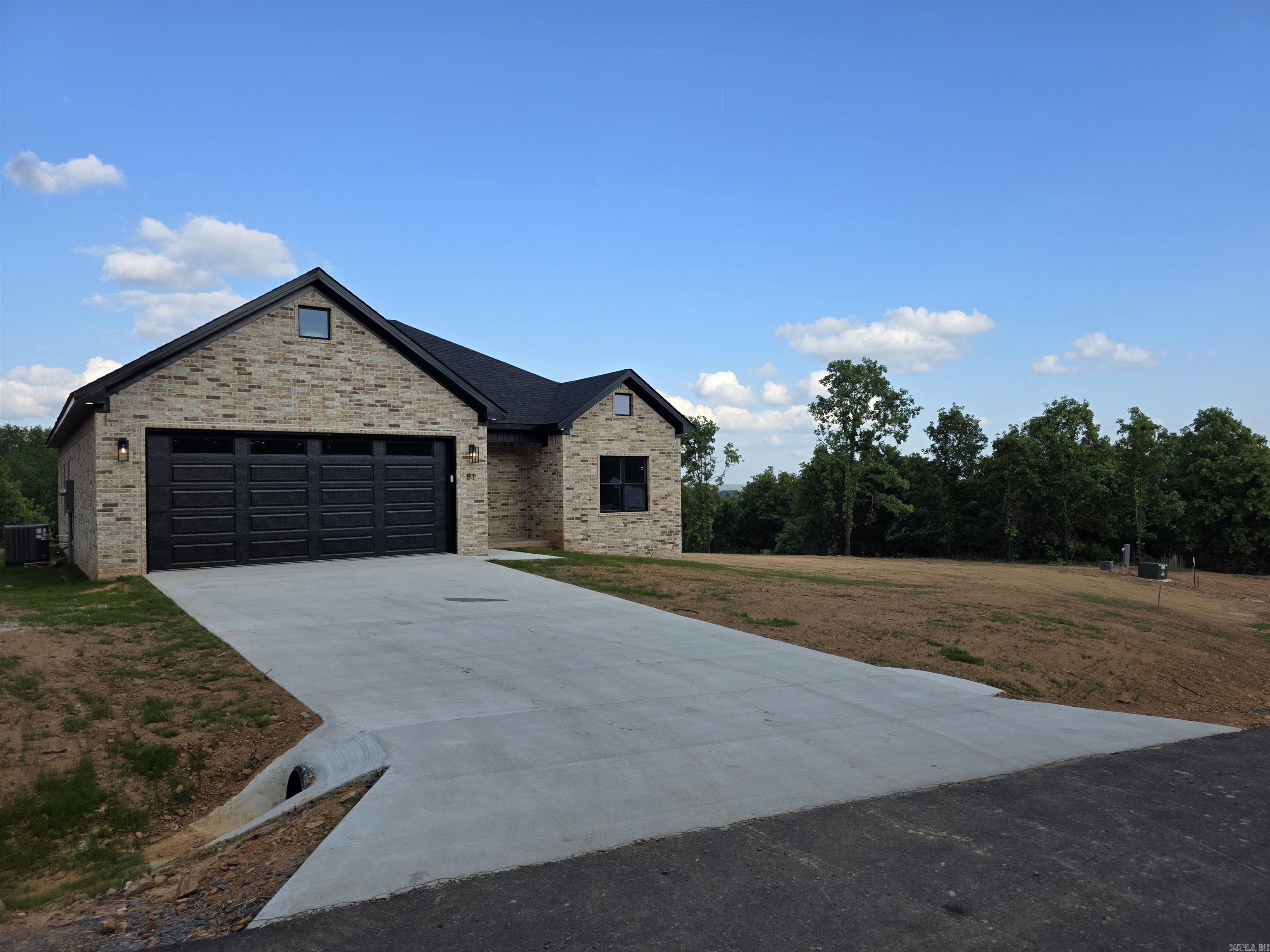 81 Summer Sky Drive Greenbrier, AR 72058