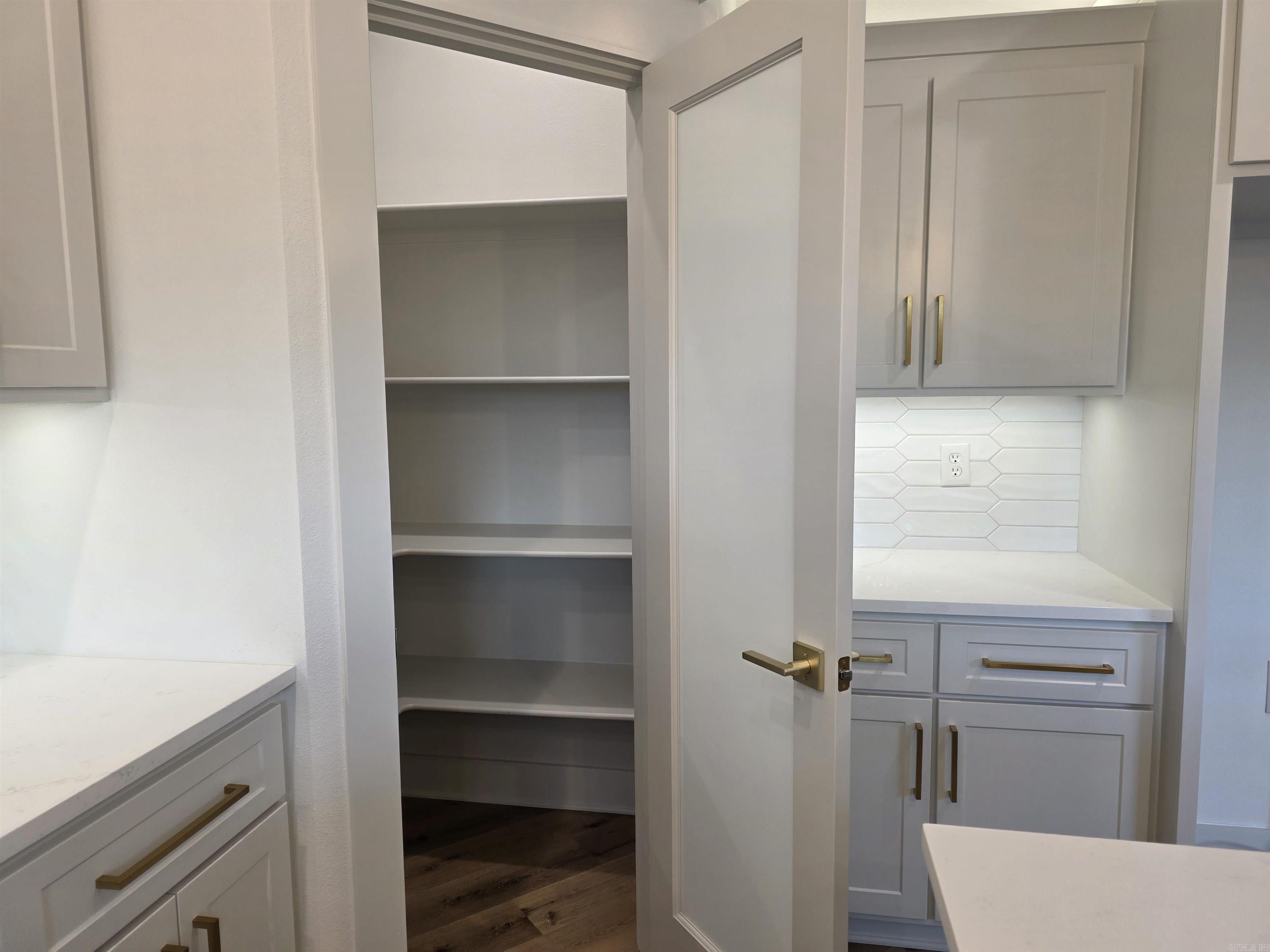 81 Summer Sky Drive Greenbrier, AR 72058