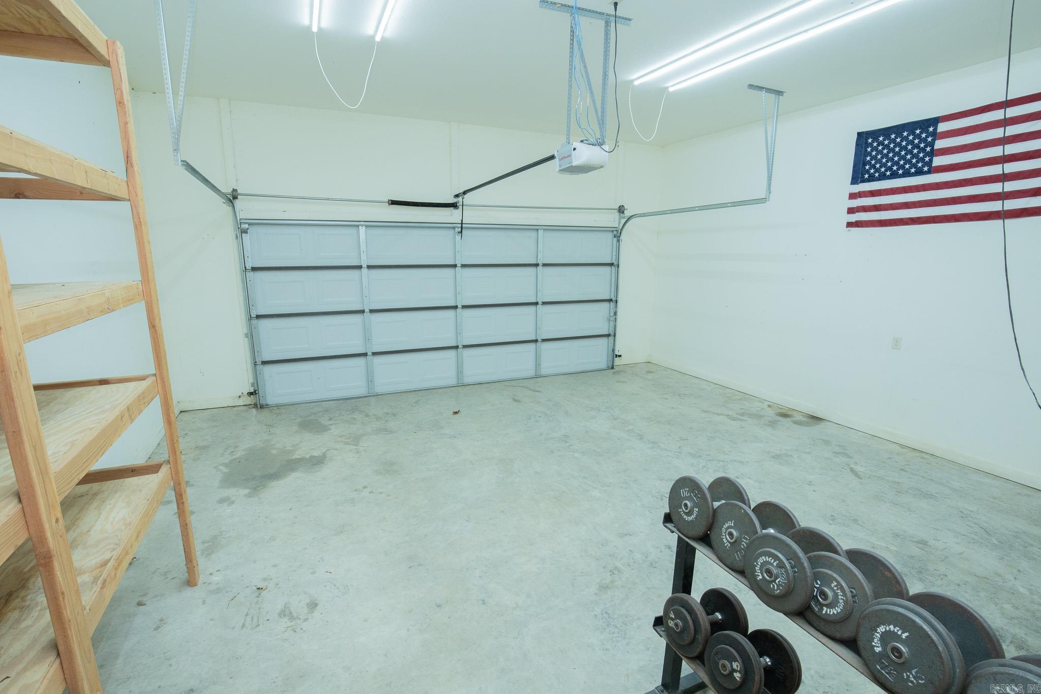 1090 Whispering Oak  Redfield, AR