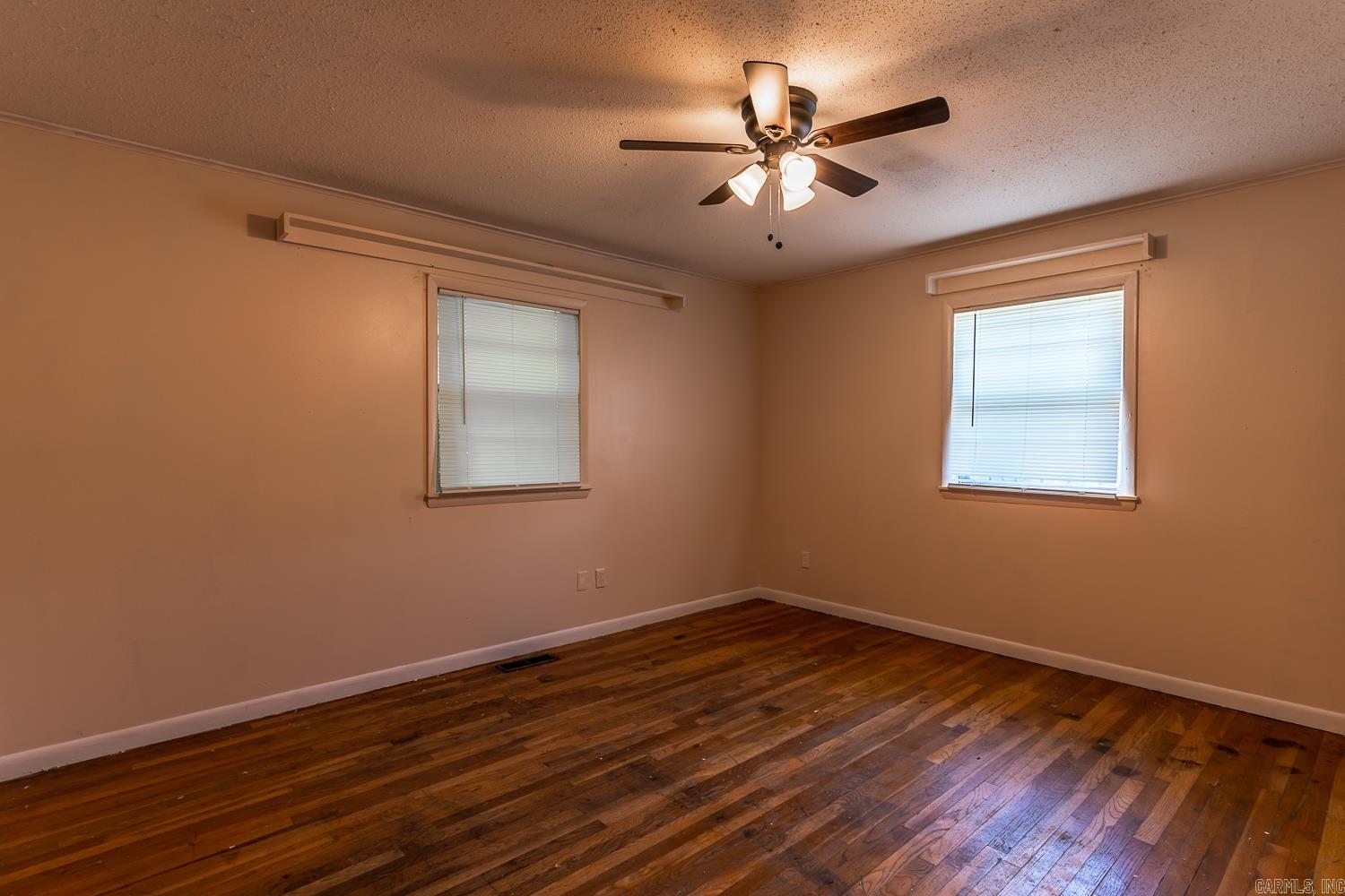 1047 N Rosser 122 E Arkansas Avenue Forrest City, AR