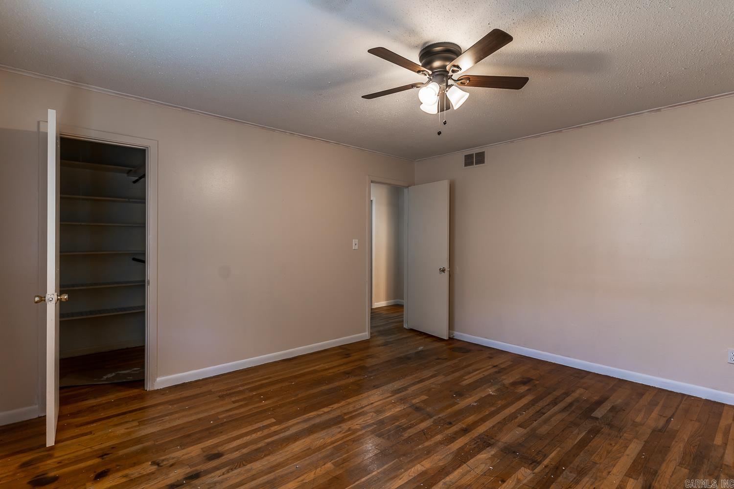 1047 N Rosser 122 E Arkansas Avenue Forrest City, AR