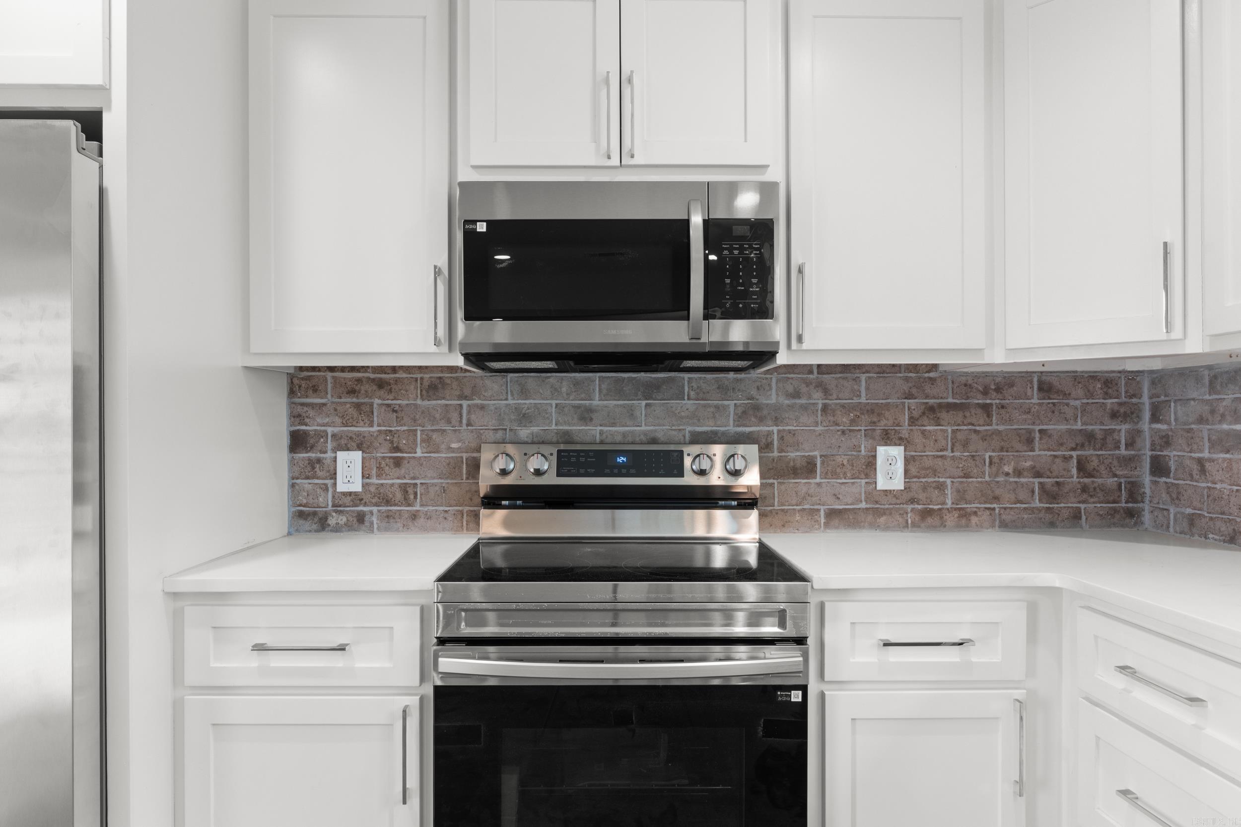 3237 College  Conway, AR