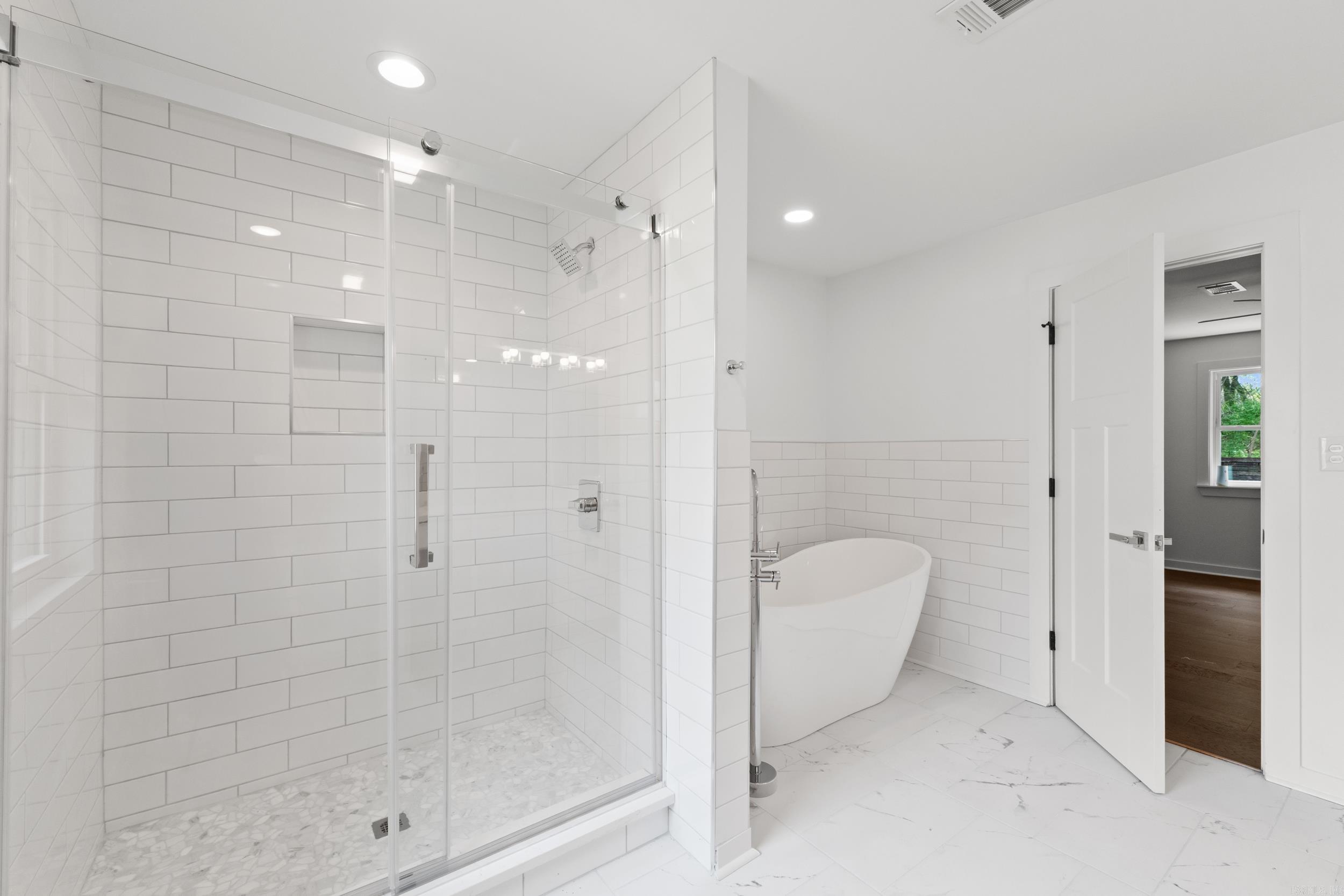 3237 College  Conway, AR