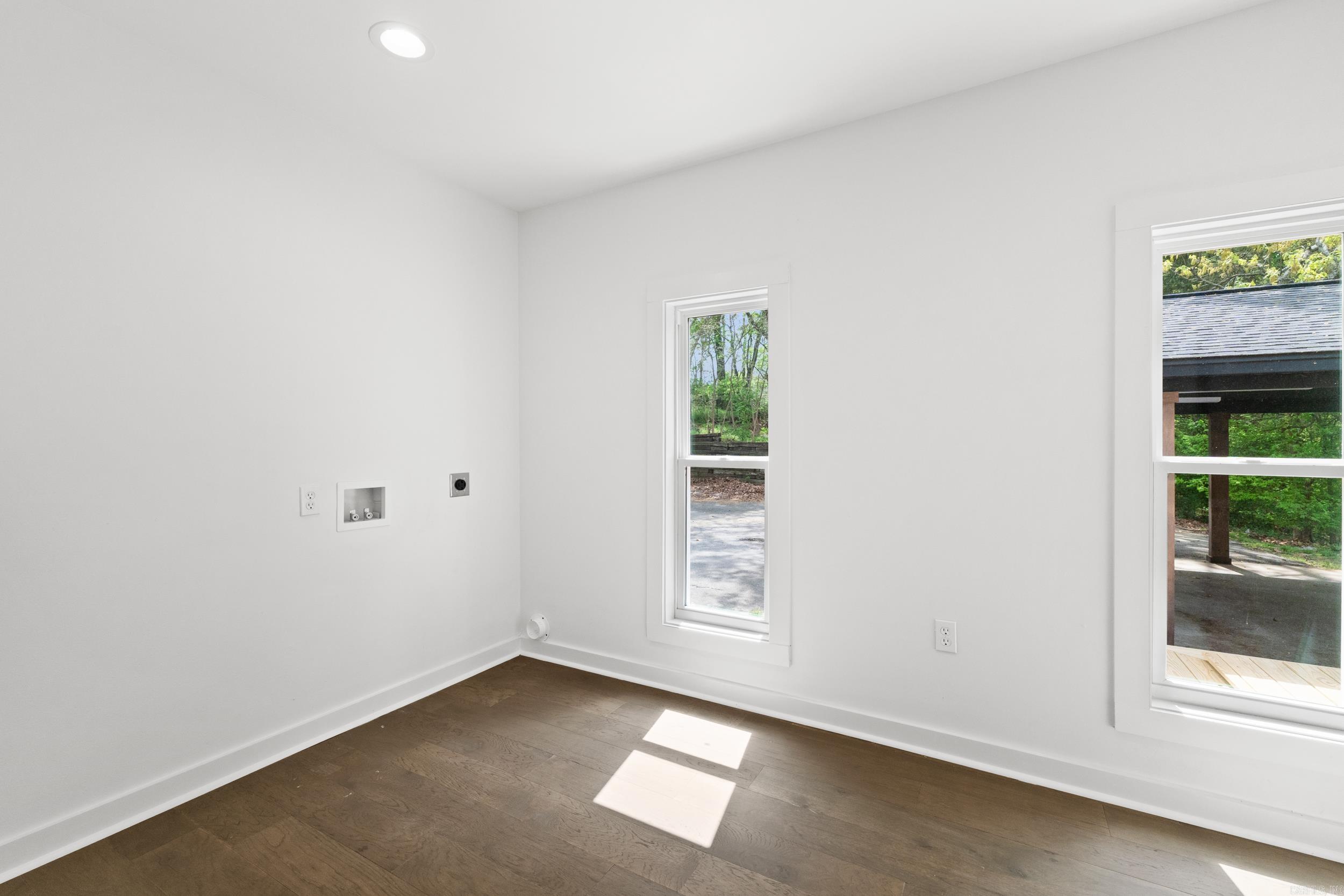 3237 College  Conway, AR