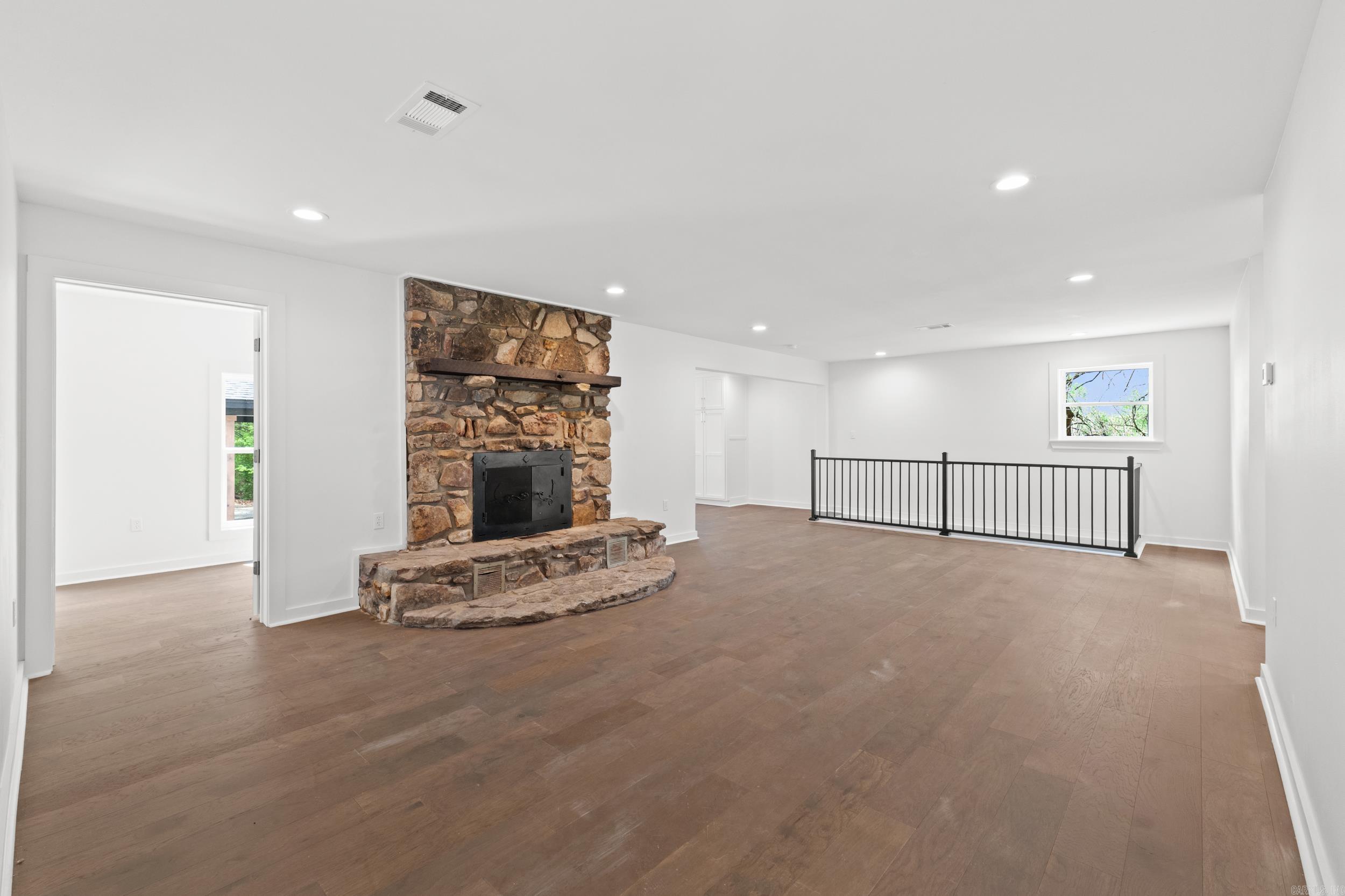 3237 College  Conway, AR