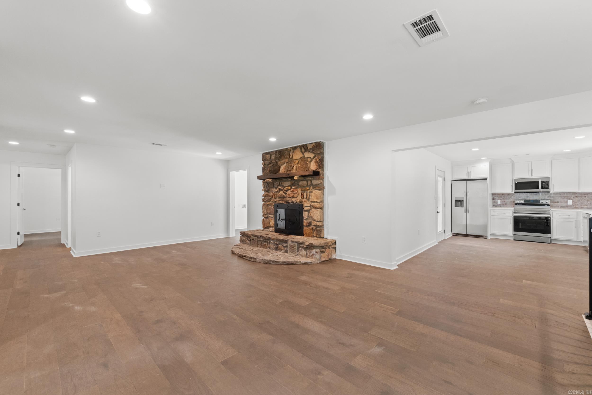 3237 College  Conway, AR