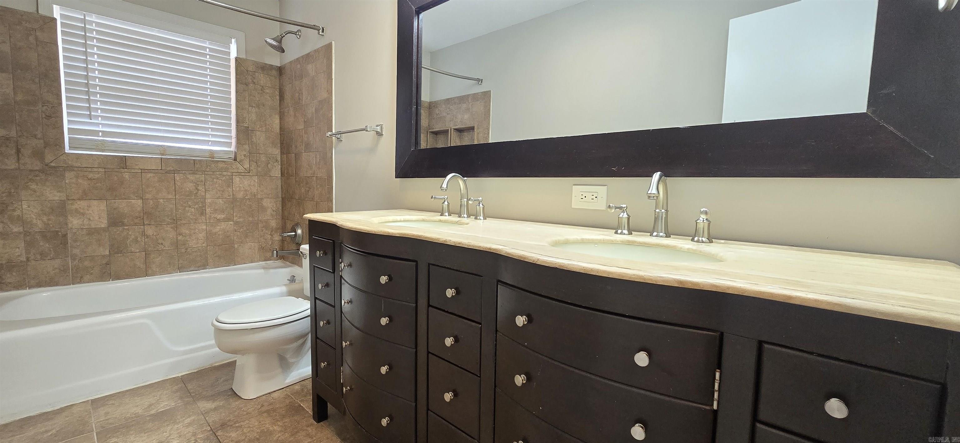 16 Warwick  Little Rock, AR