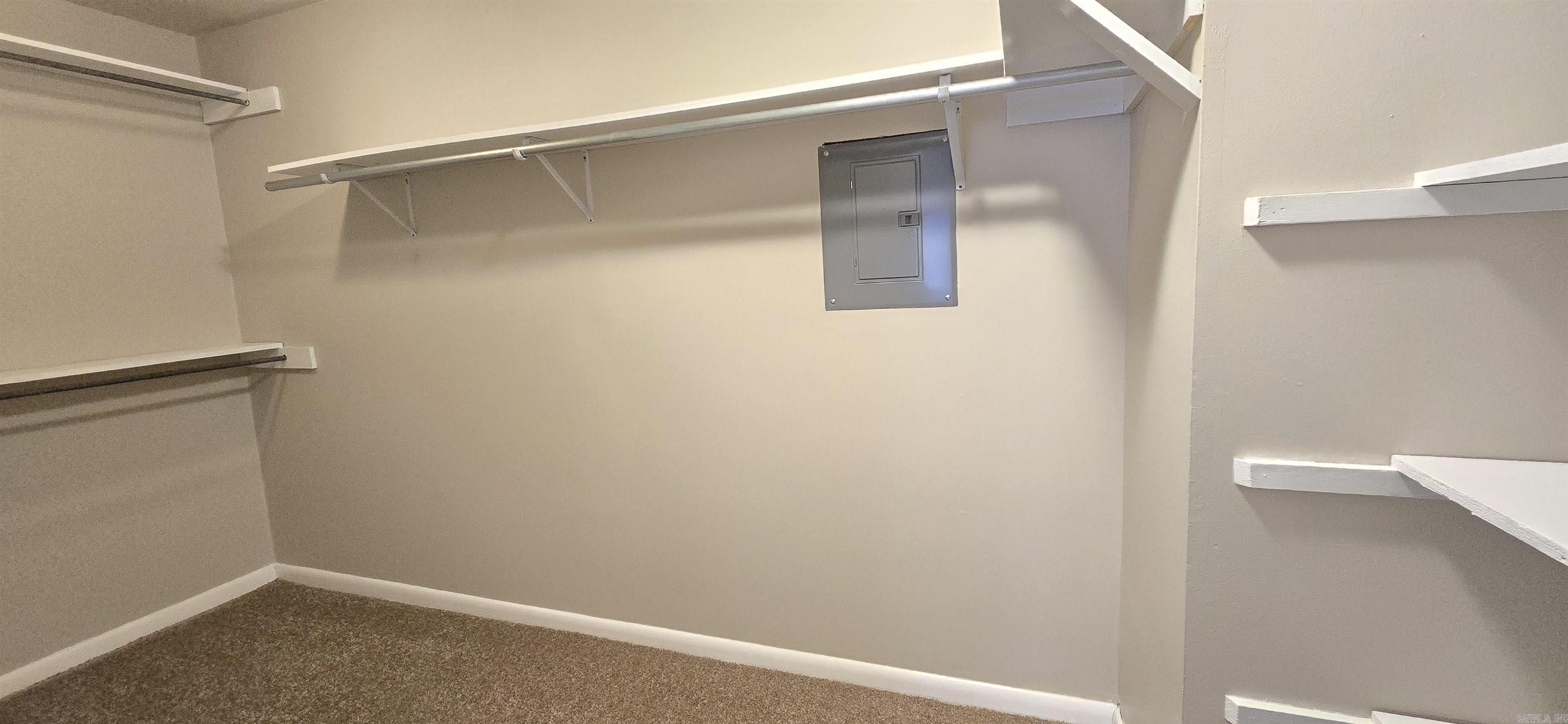 16 Warwick  Little Rock, AR