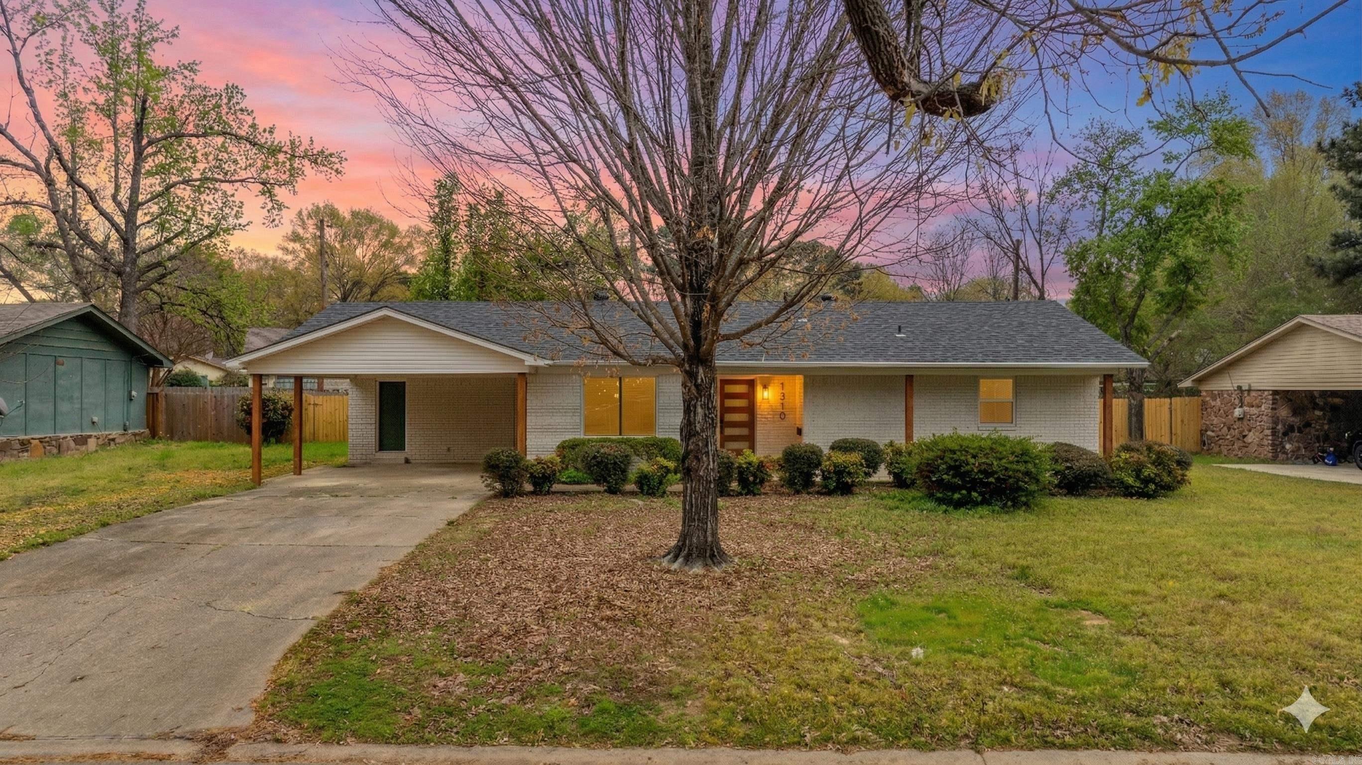 1310 Sunset  Conway, AR