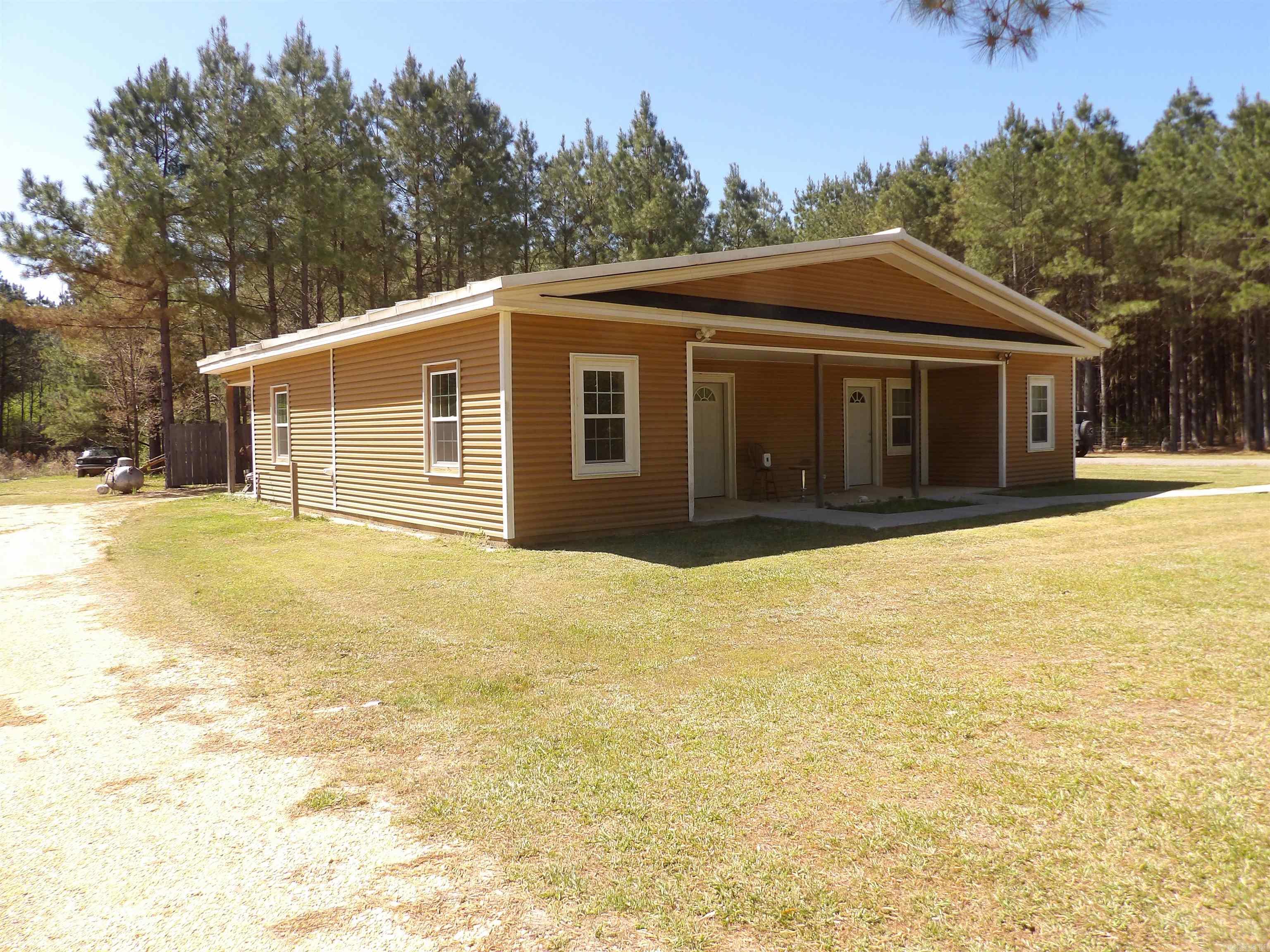 202 Old Dean  Monticello, AR