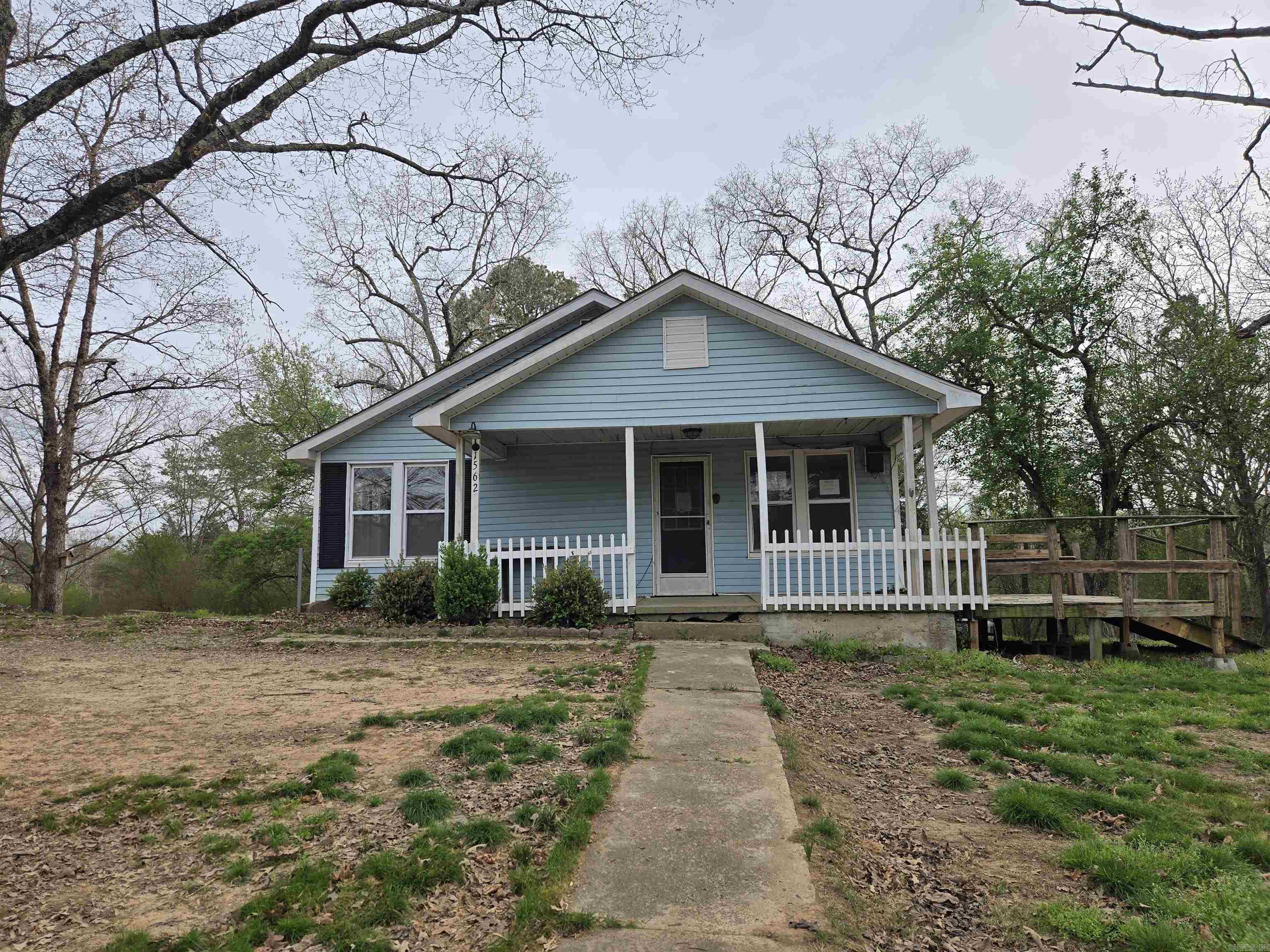 1562 E Hwy 16  Clinton, AR