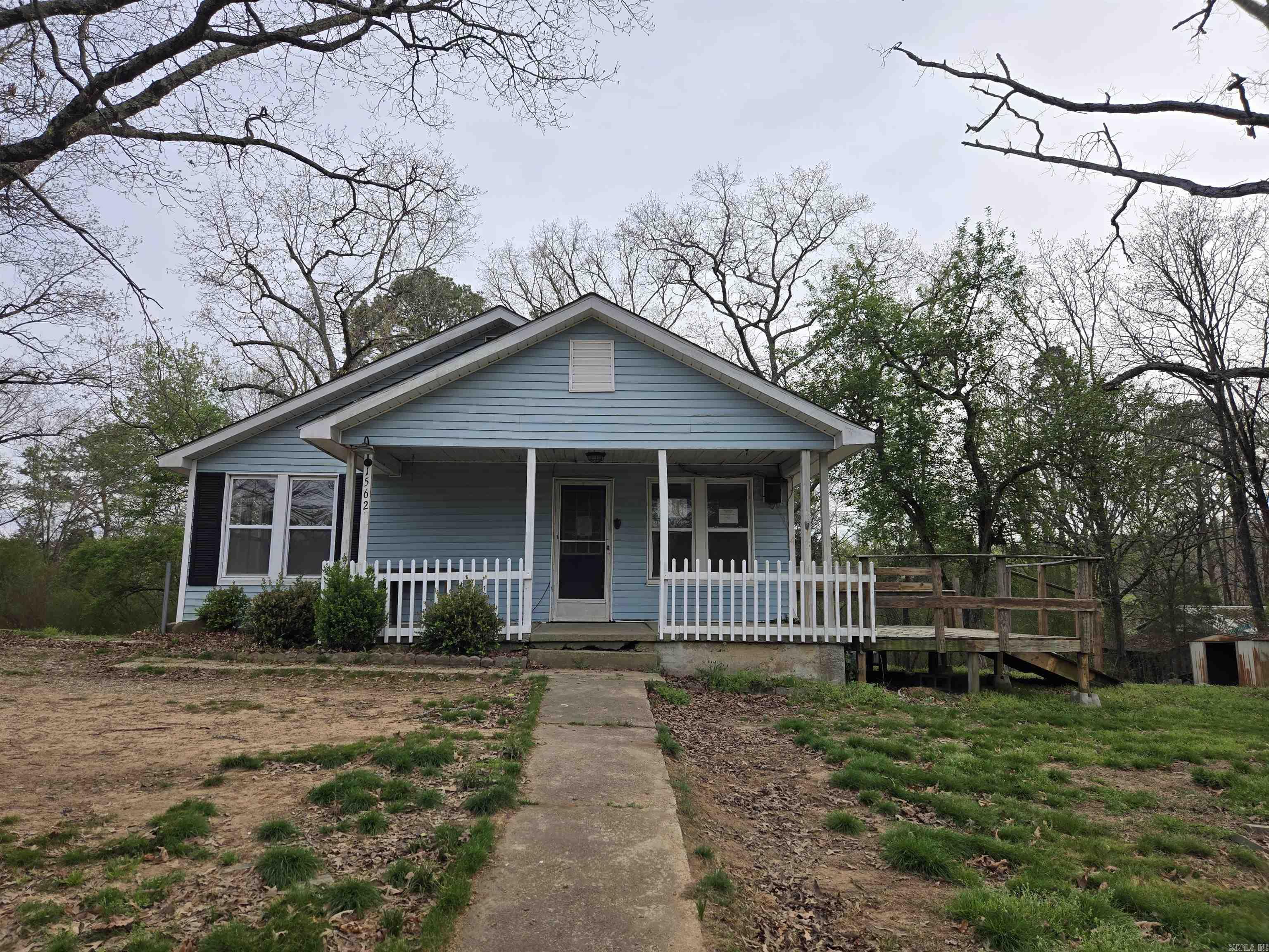 1562 E Hwy 16  Clinton, AR