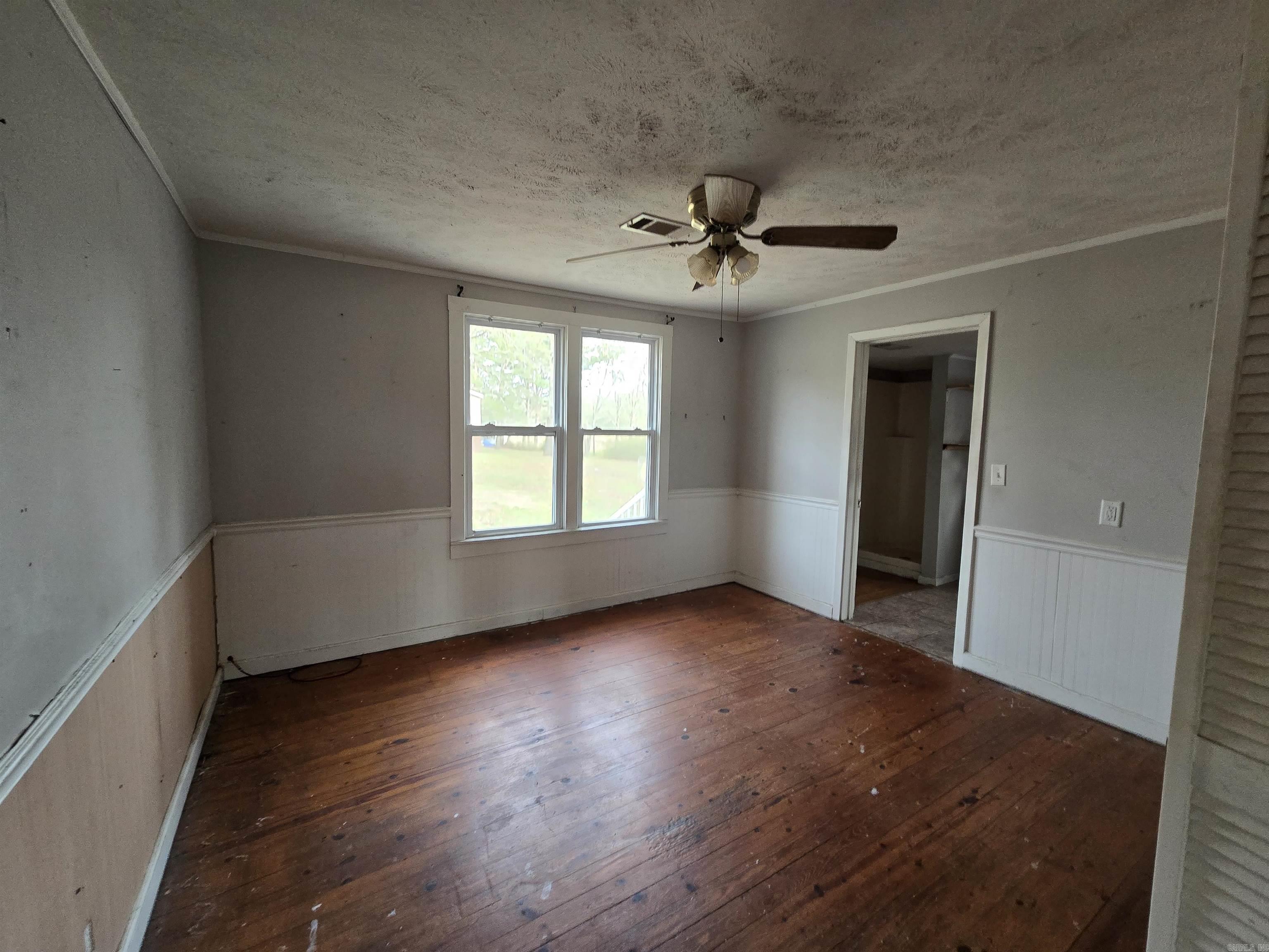 1562 E Hwy 16  Clinton, AR