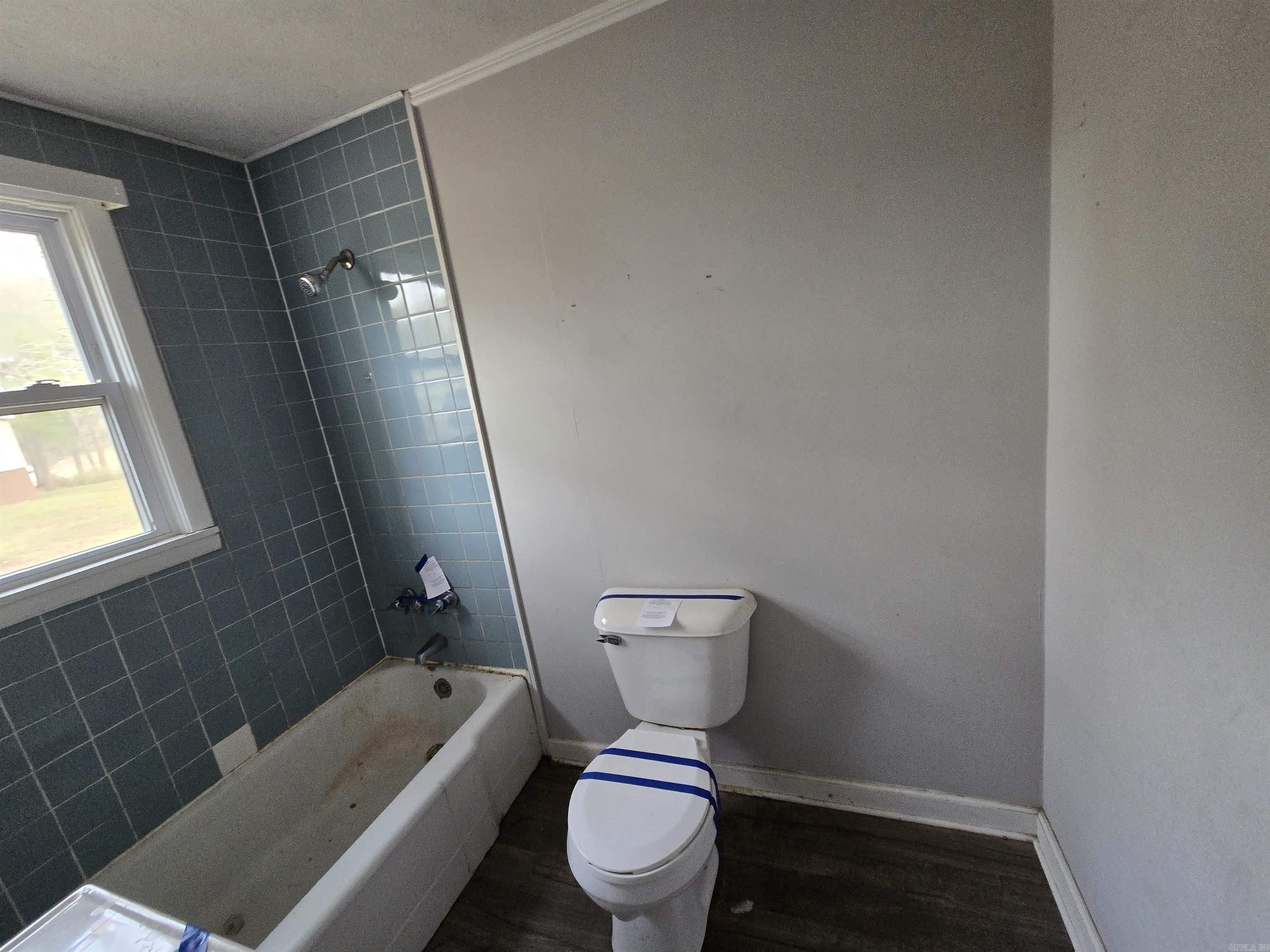 1562 E Hwy 16  Clinton, AR