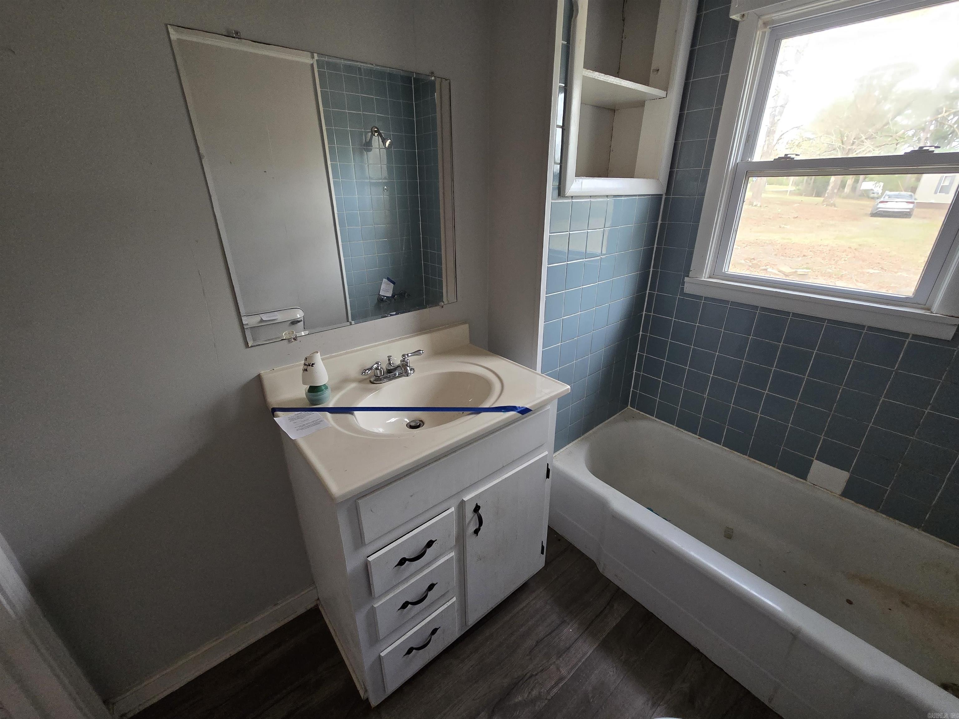 1562 E Hwy 16  Clinton, AR