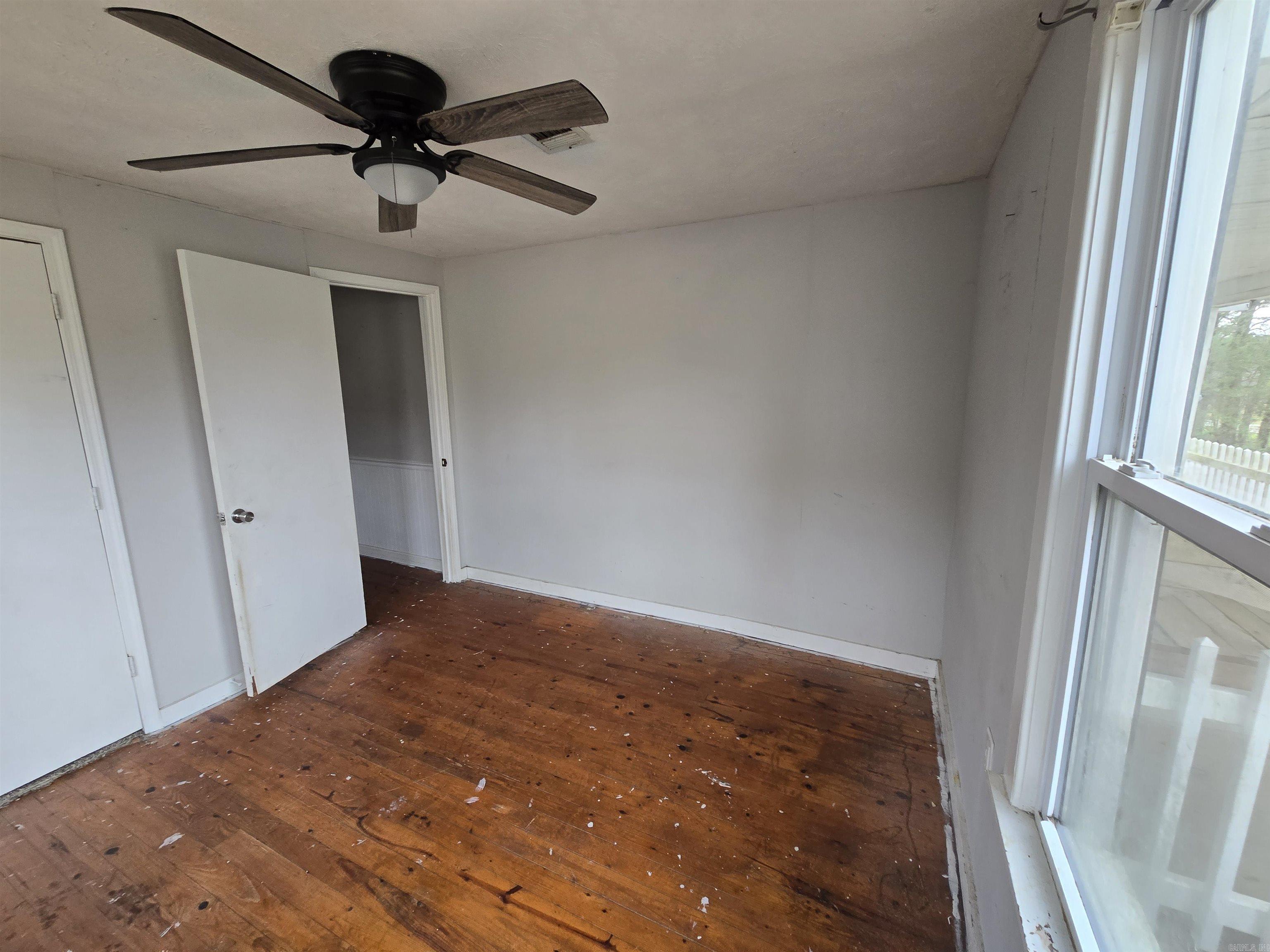 1562 E Hwy 16  Clinton, AR