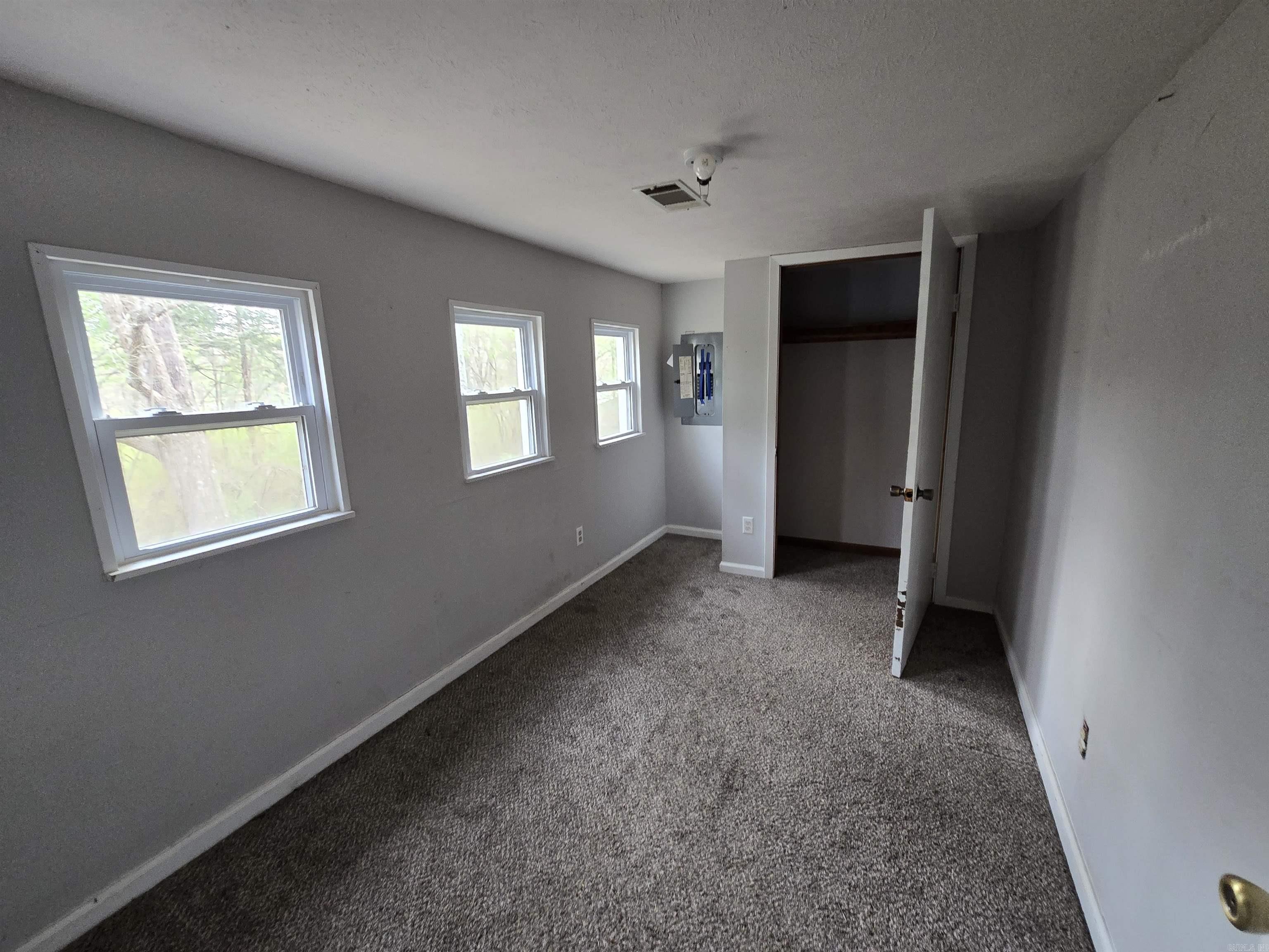 1562 E Hwy 16  Clinton, AR