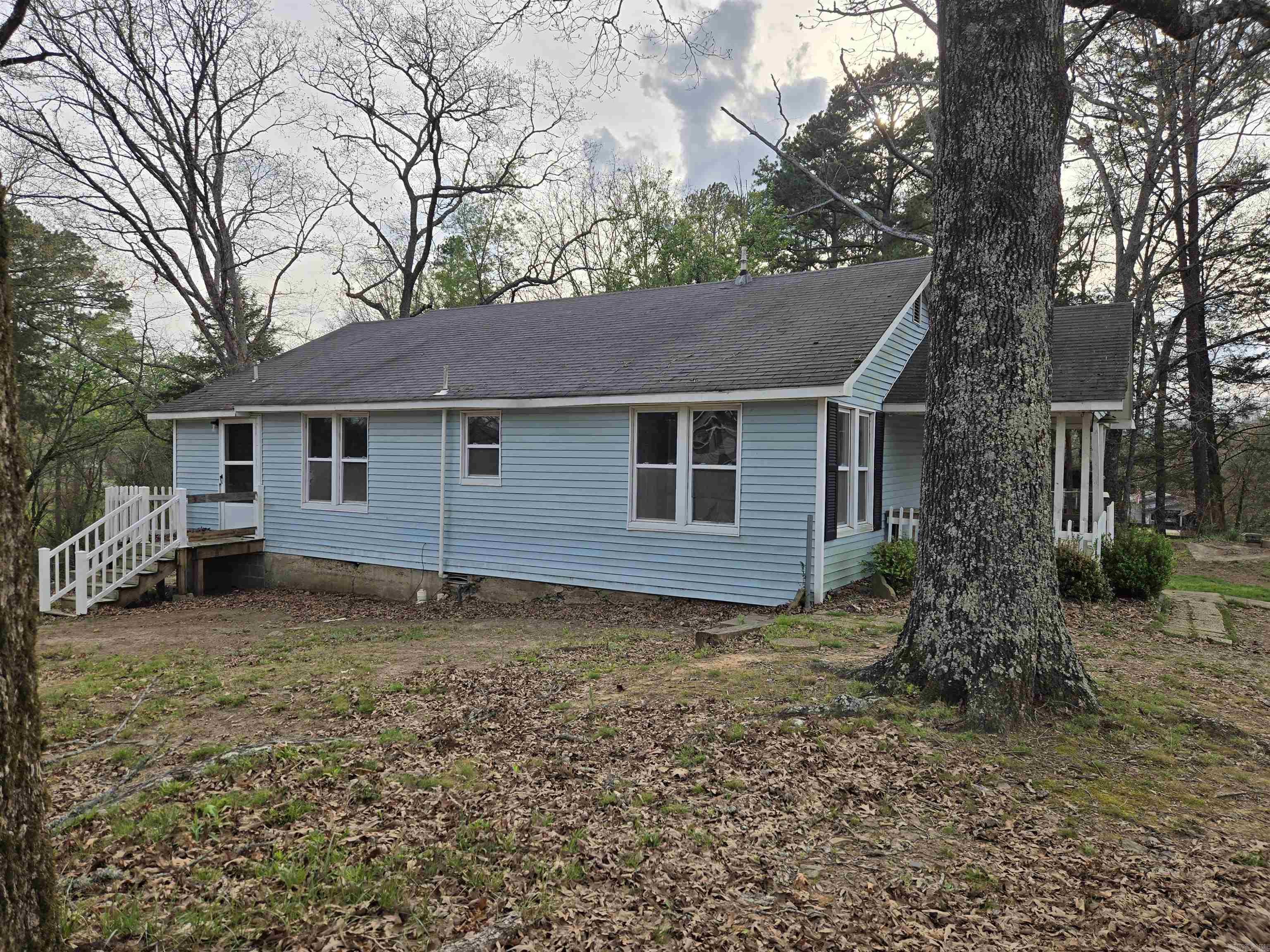 1562 E Hwy 16  Clinton, AR