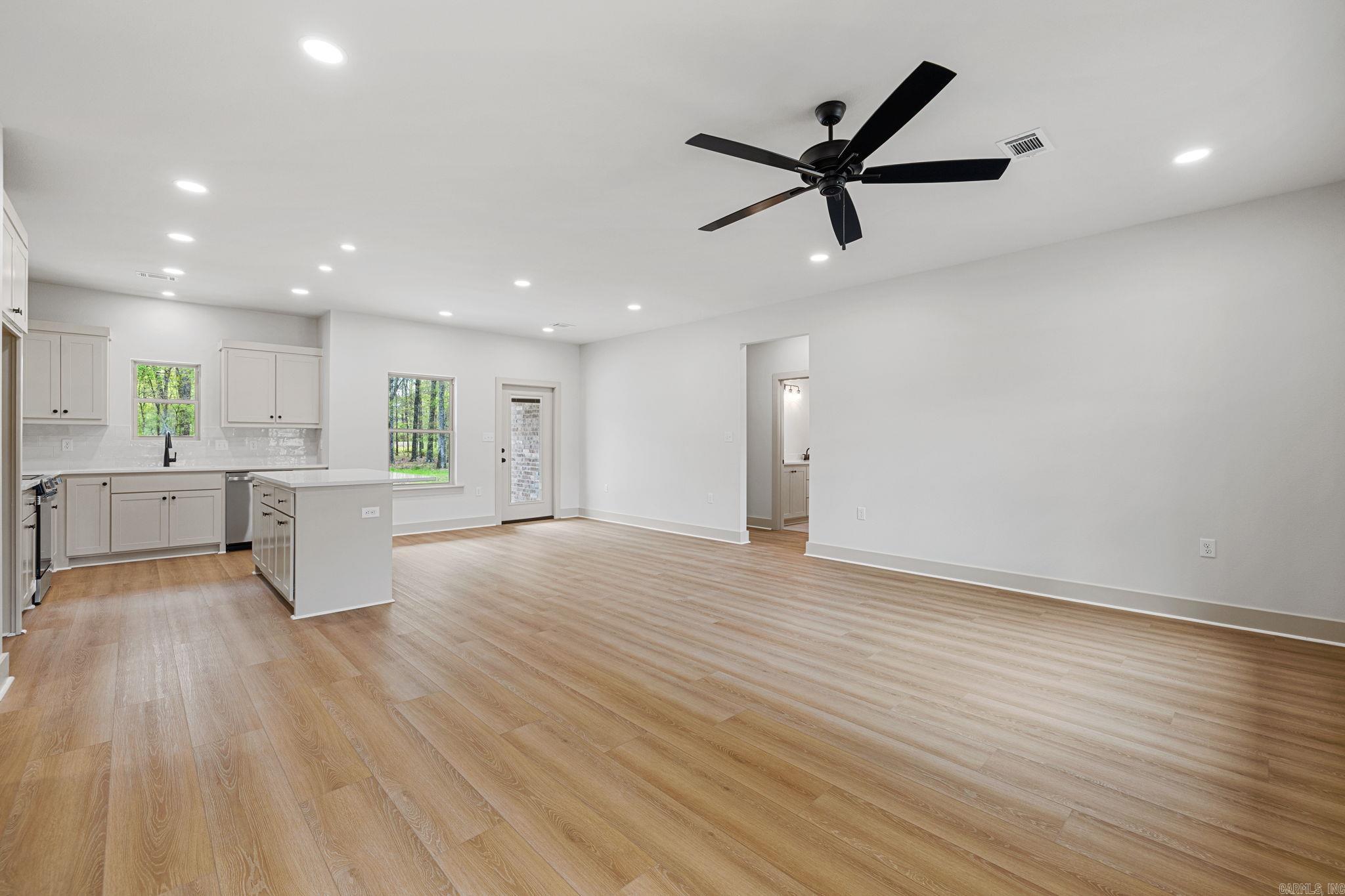 18 Dale Court  Cabot, AR