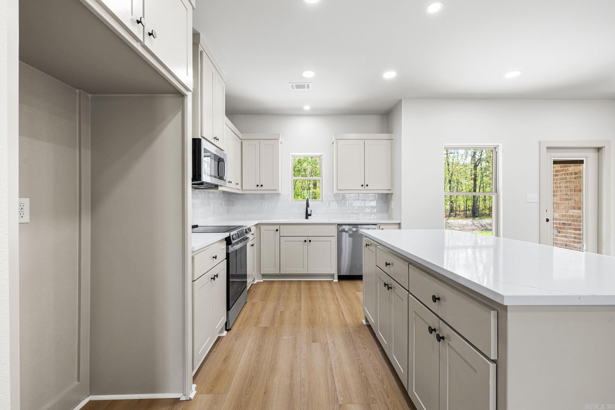 18 Dale Court  Cabot, AR