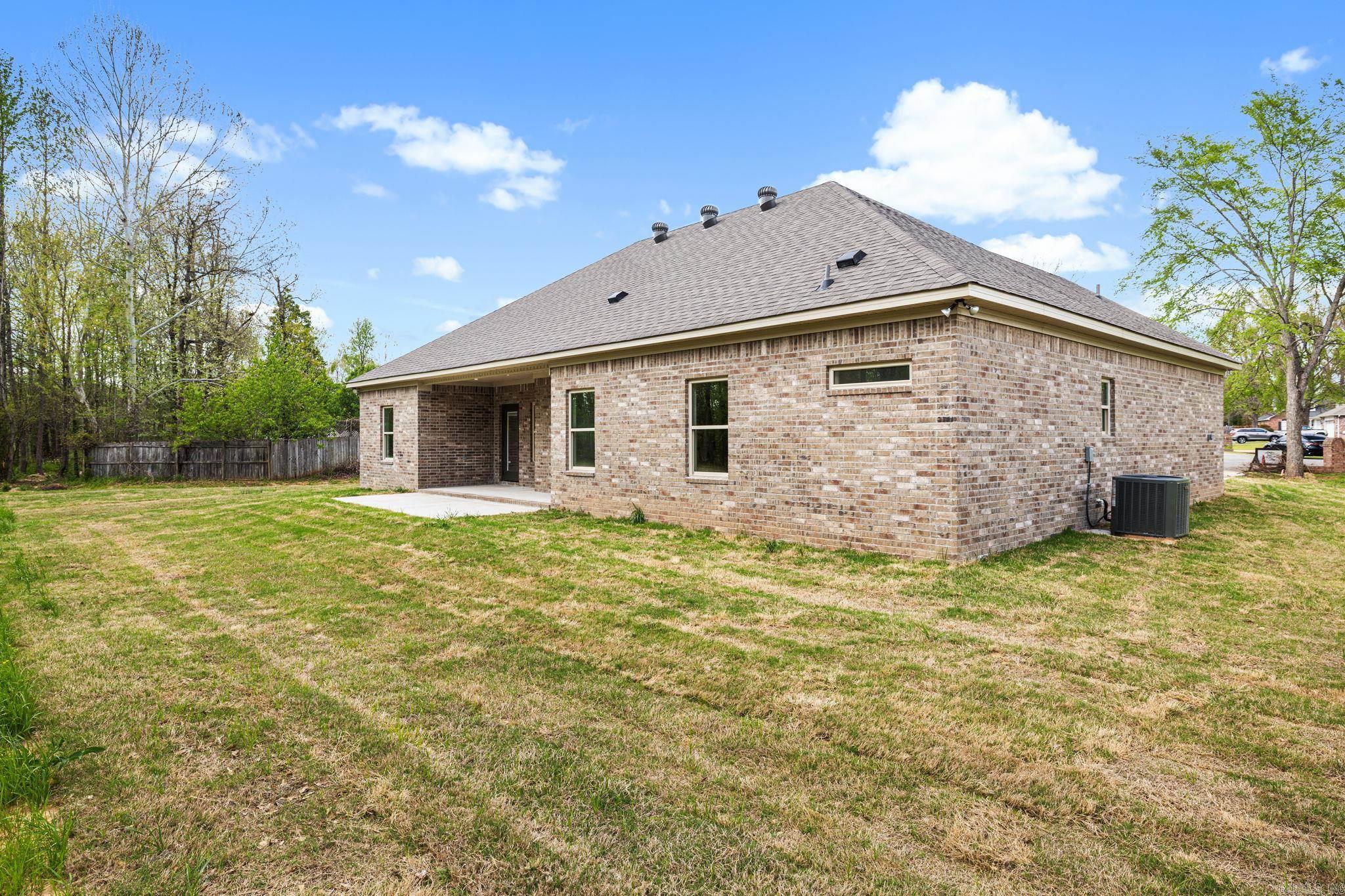 18 Dale Court  Cabot, AR