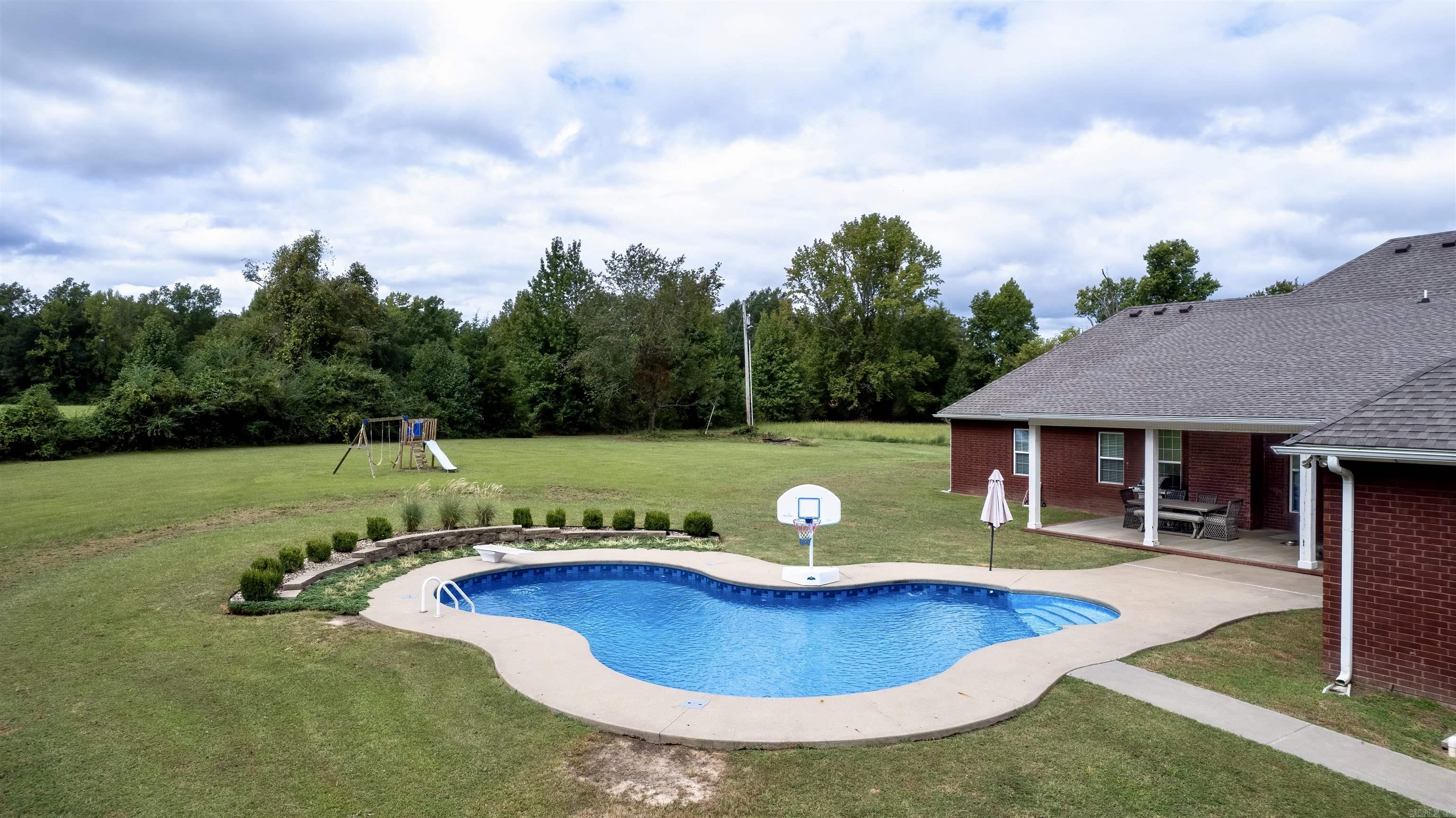 3309 E Hwy. 96  Lavaca, AR