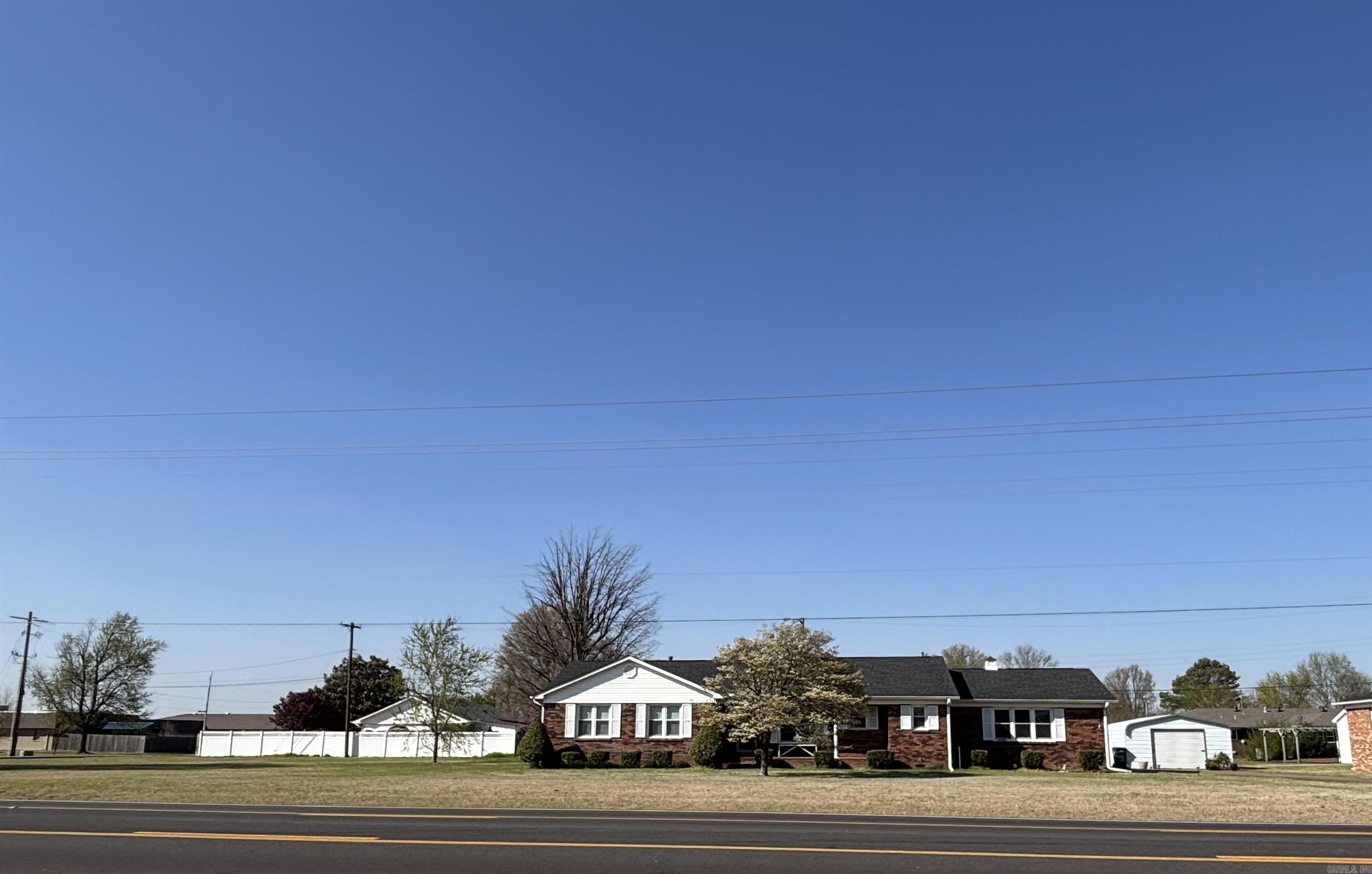 1410 W Main  Walnut Ridge, AR