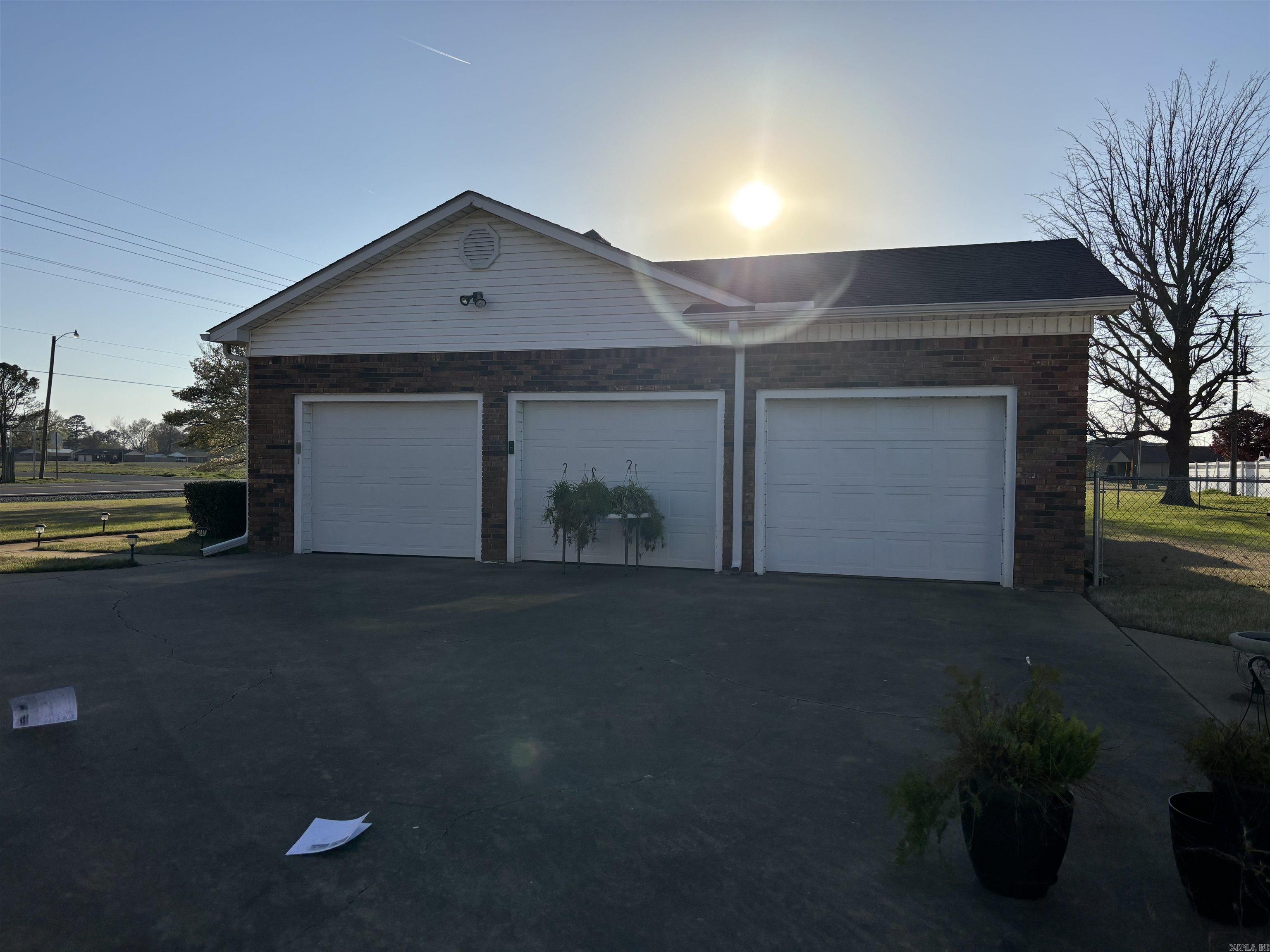 1410 W Main  Walnut Ridge, AR