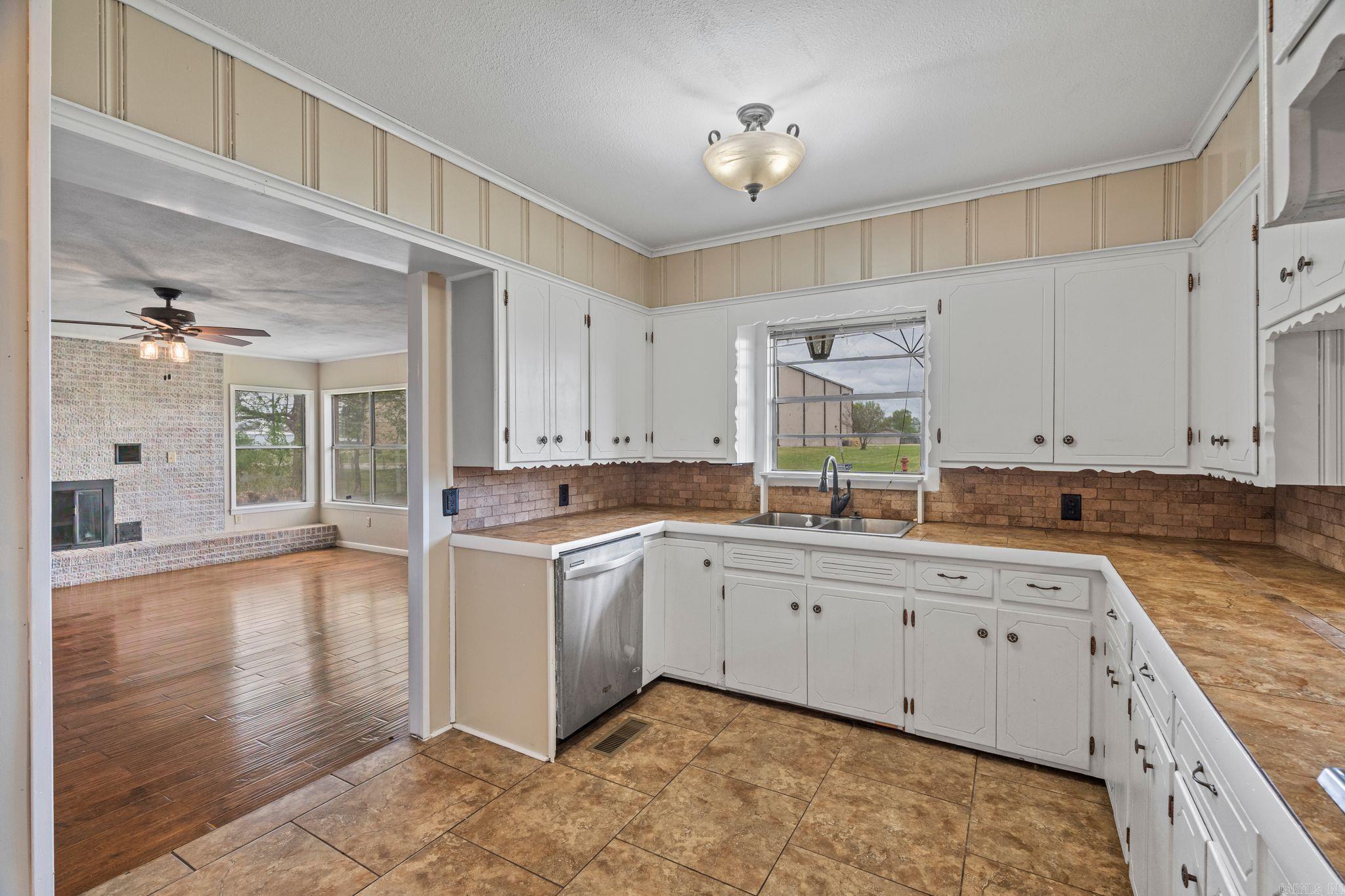 703 S Franklin  Lavaca, AR