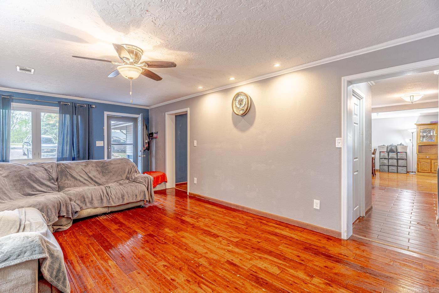 4 Mishemokwa  Cherokee Village, AR