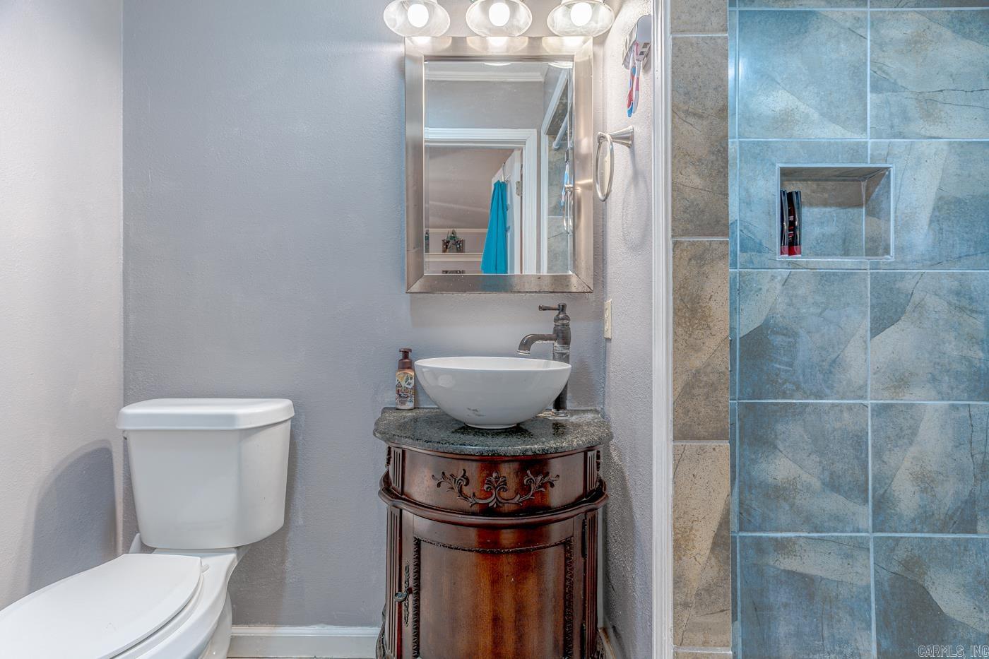 4 Mishemokwa  Cherokee Village, AR