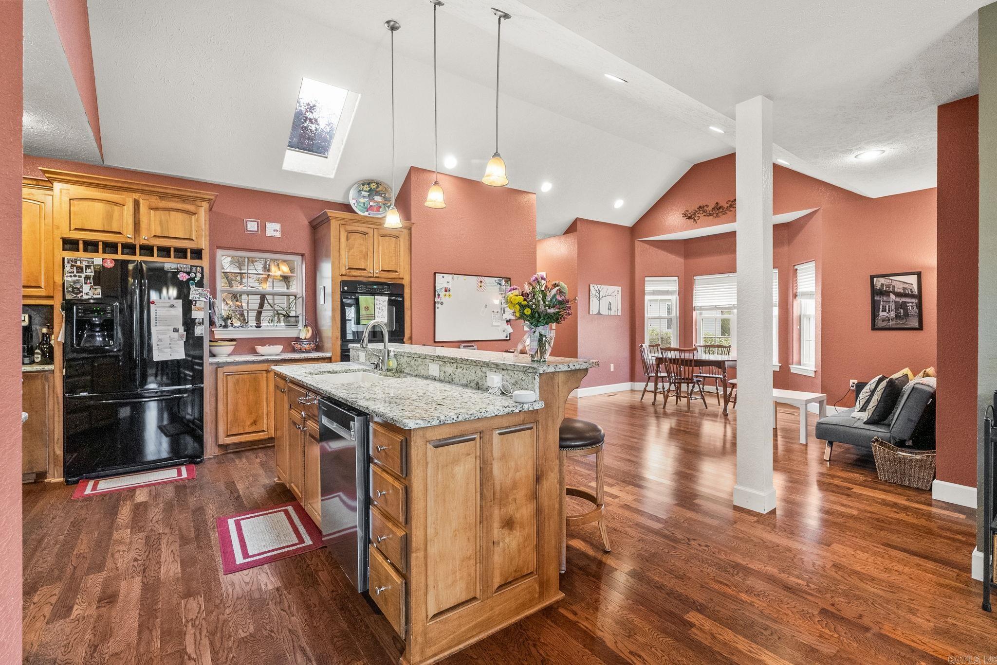 90 Hayes Hill  Conway, AR