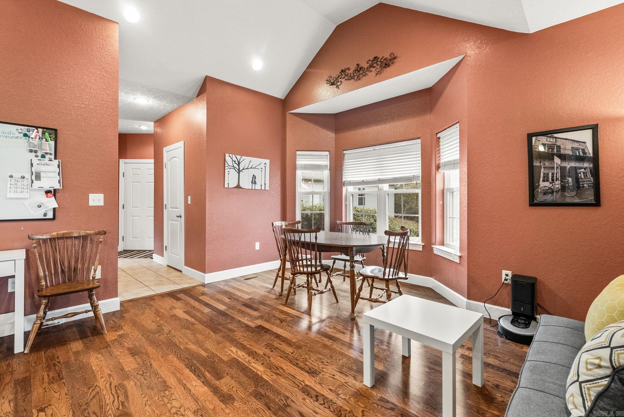 90 Hayes Hill  Conway, AR