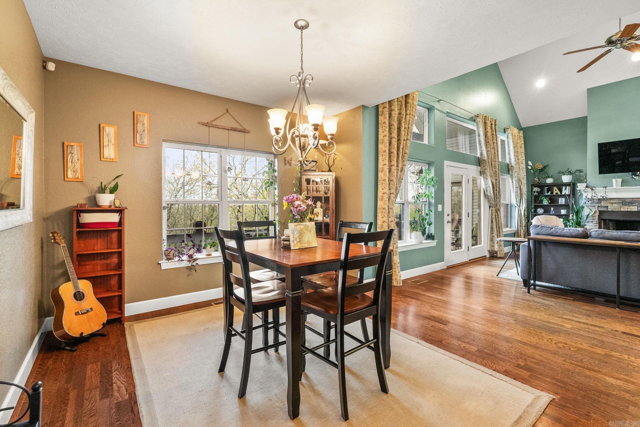 90 Hayes Hill  Conway, AR