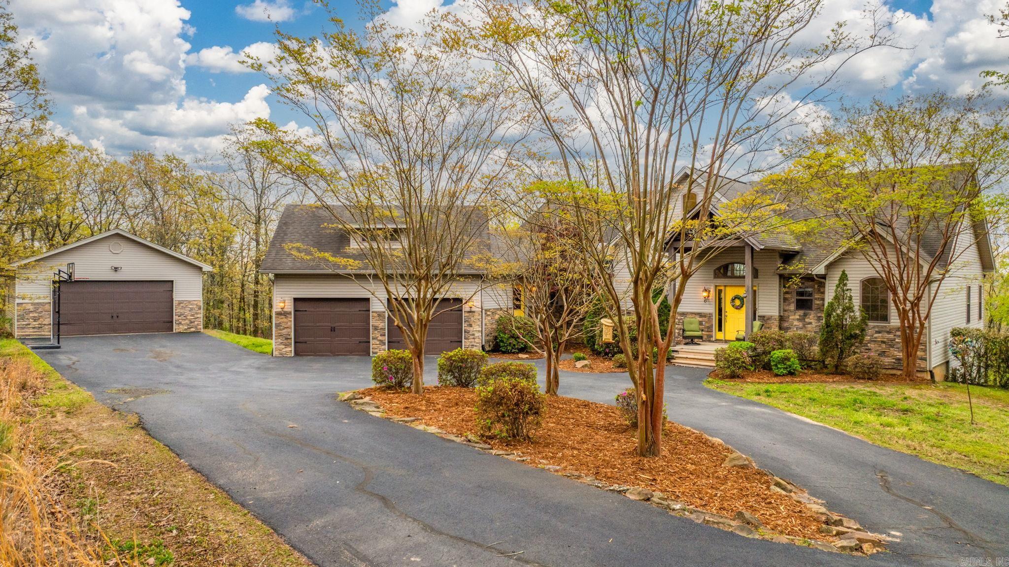 90 Hayes Hill  Conway, AR