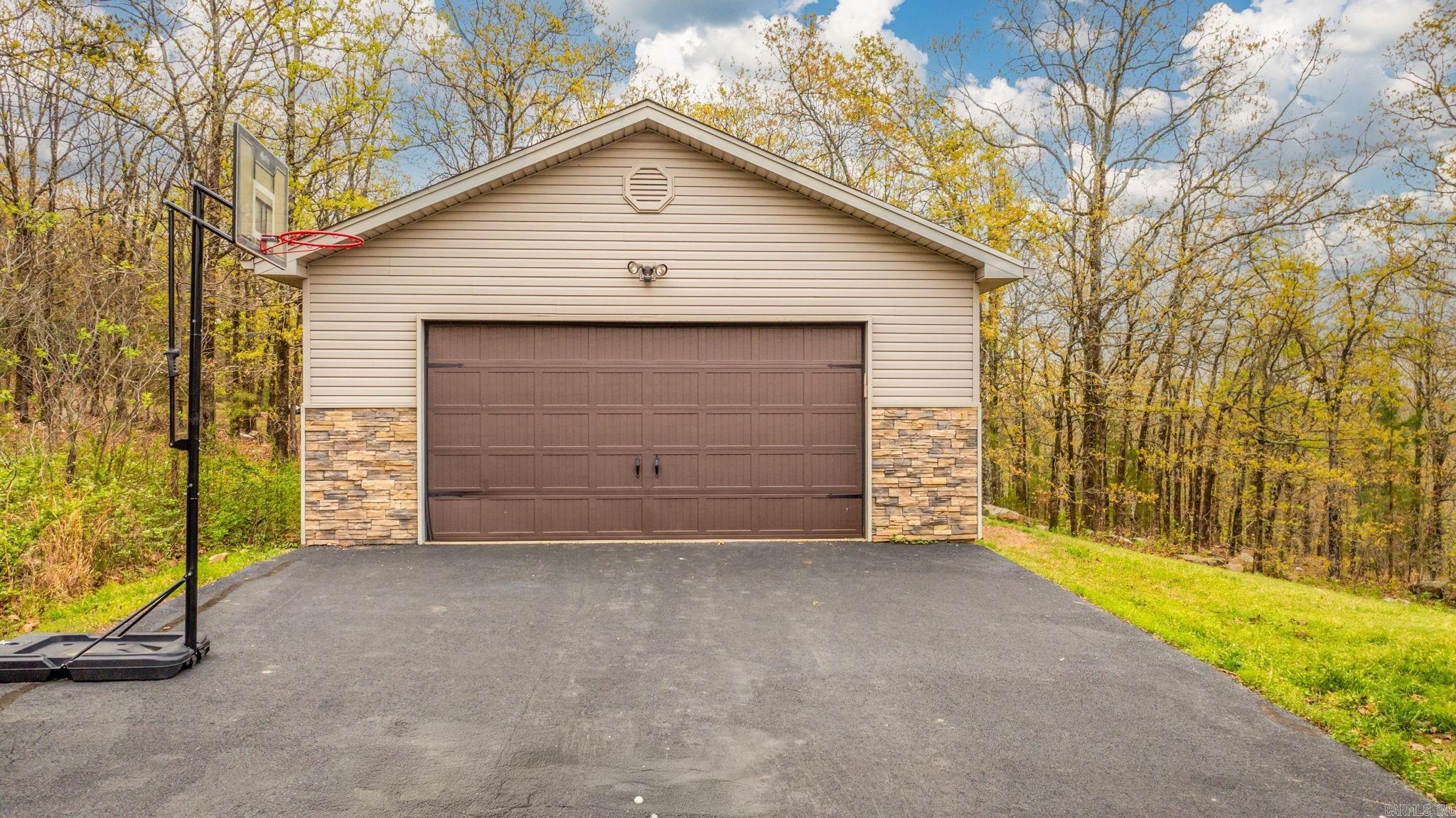 90 Hayes Hill  Conway, AR