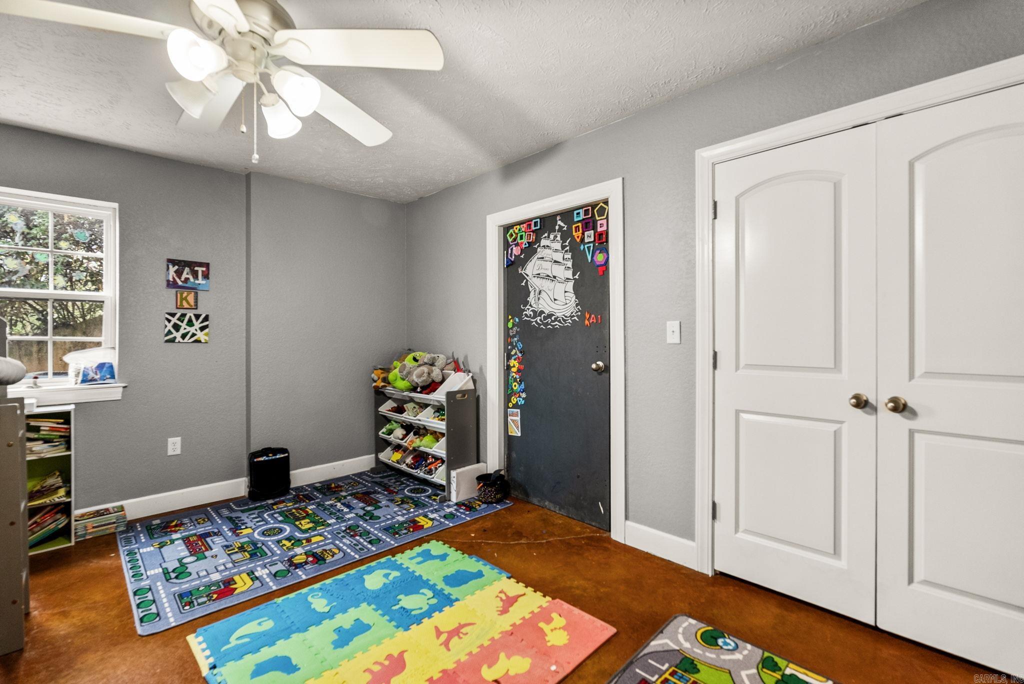 90 Hayes Hill  Conway, AR