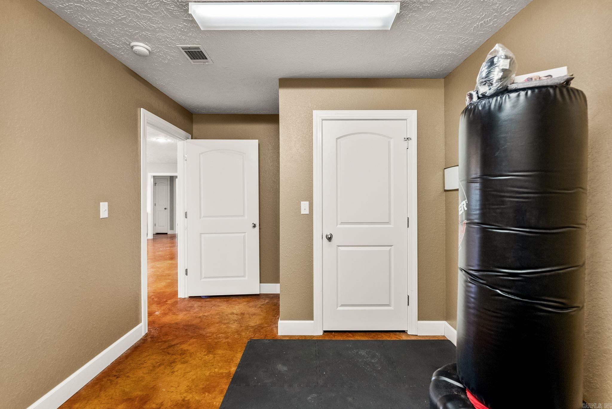 90 Hayes Hill  Conway, AR