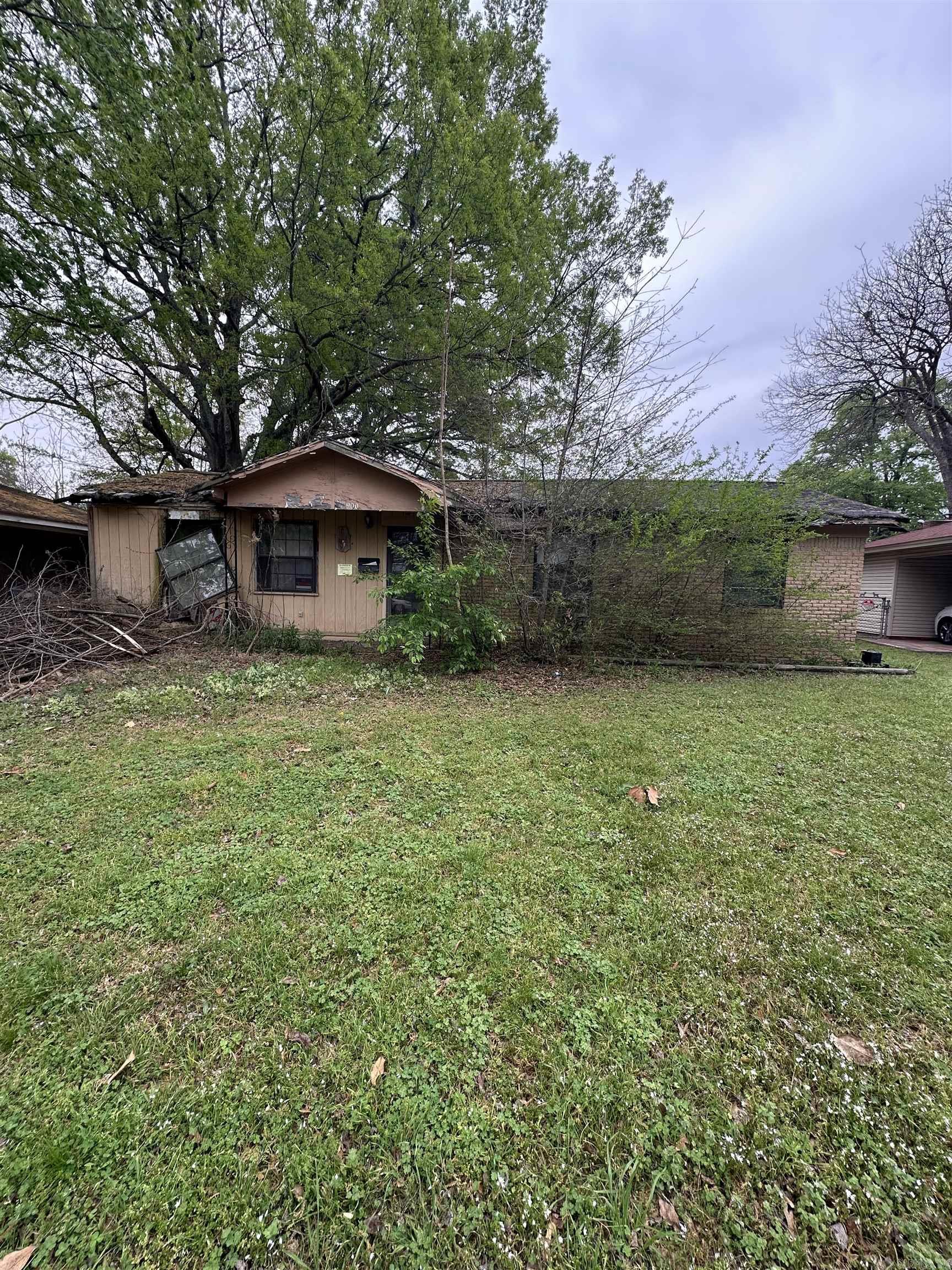 900 Barrow  Pine Bluff, AR