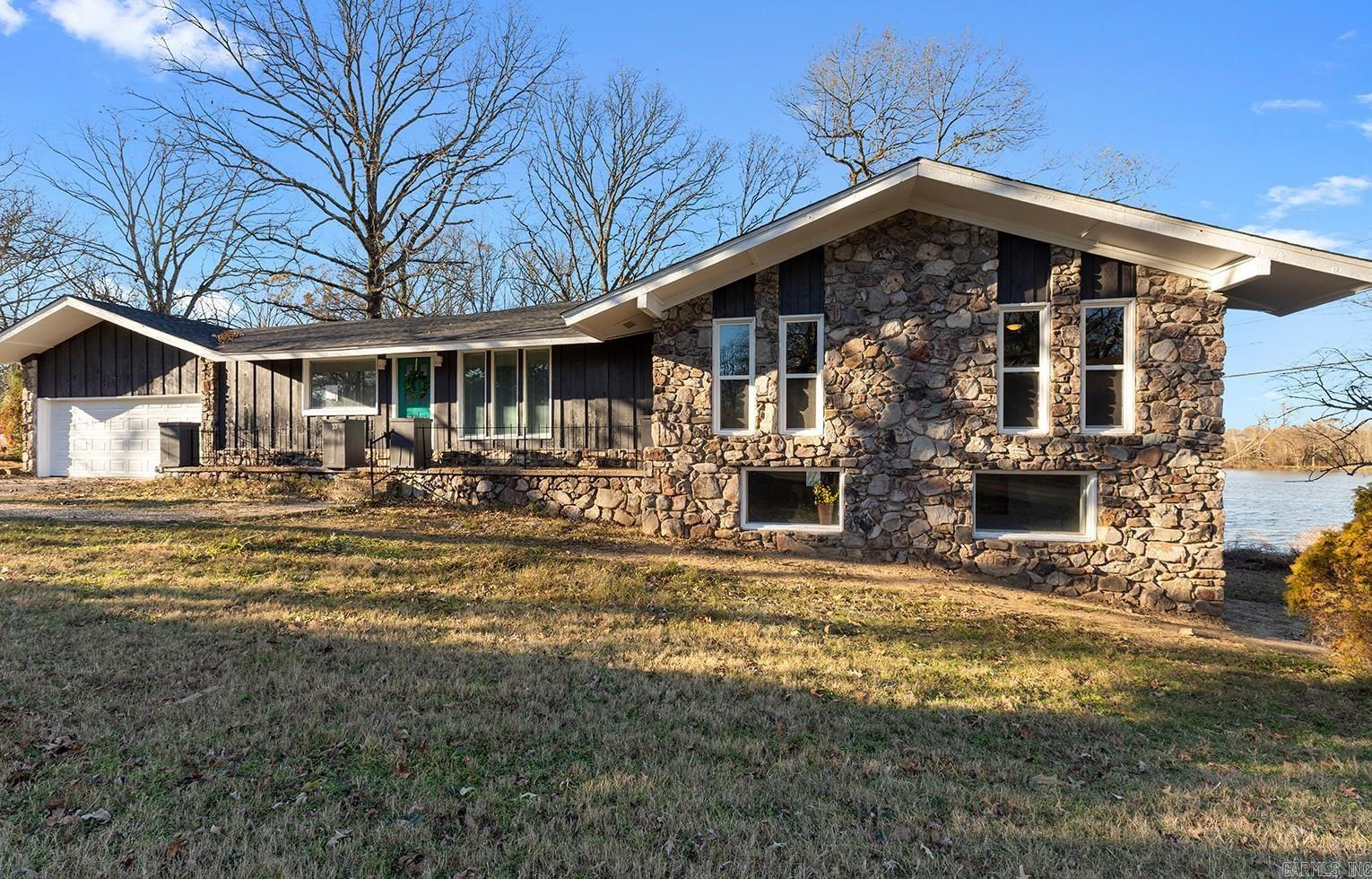 33 Narragansett  Sherwood, AR