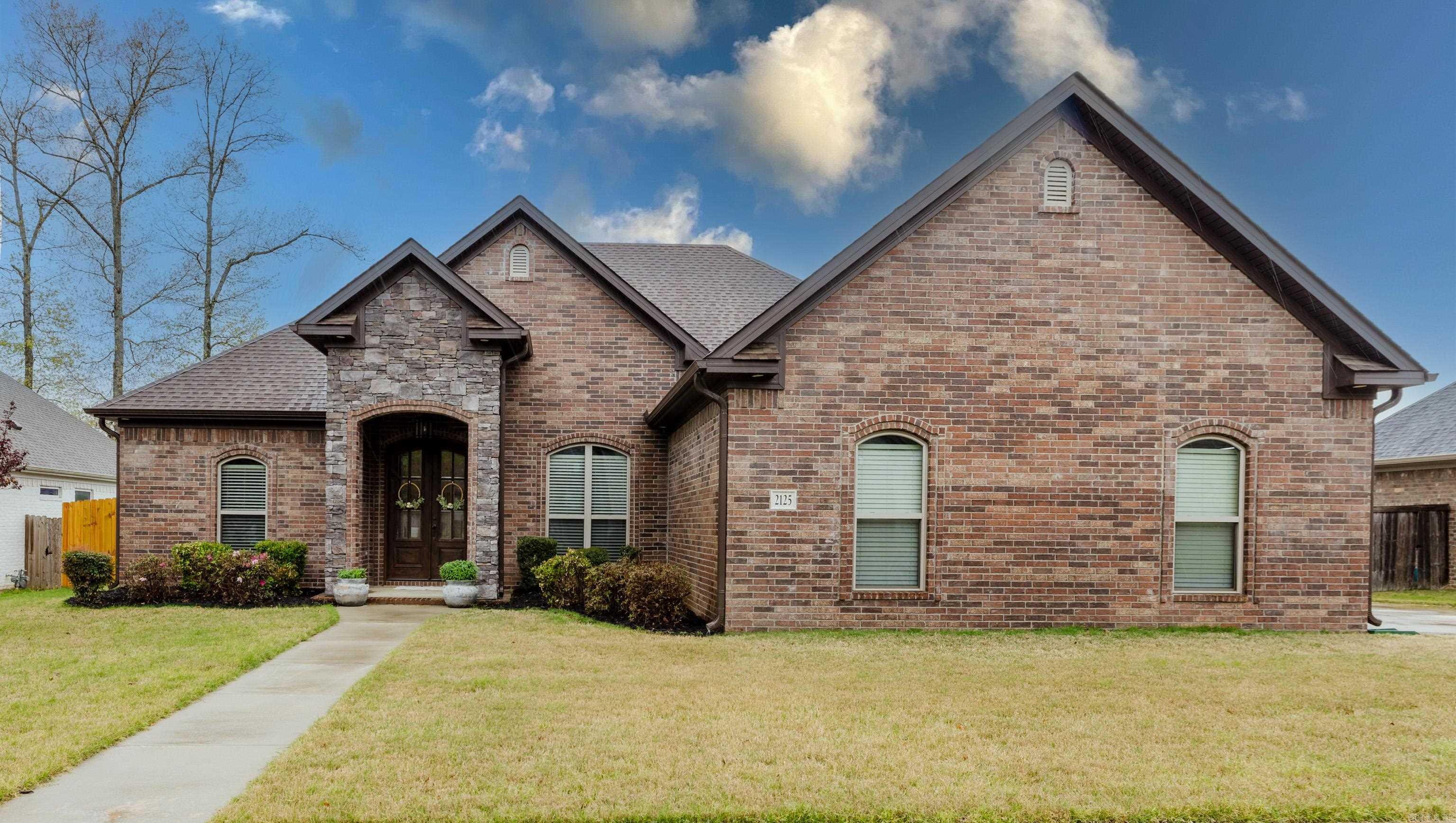 2125 Avondale  Benton, AR