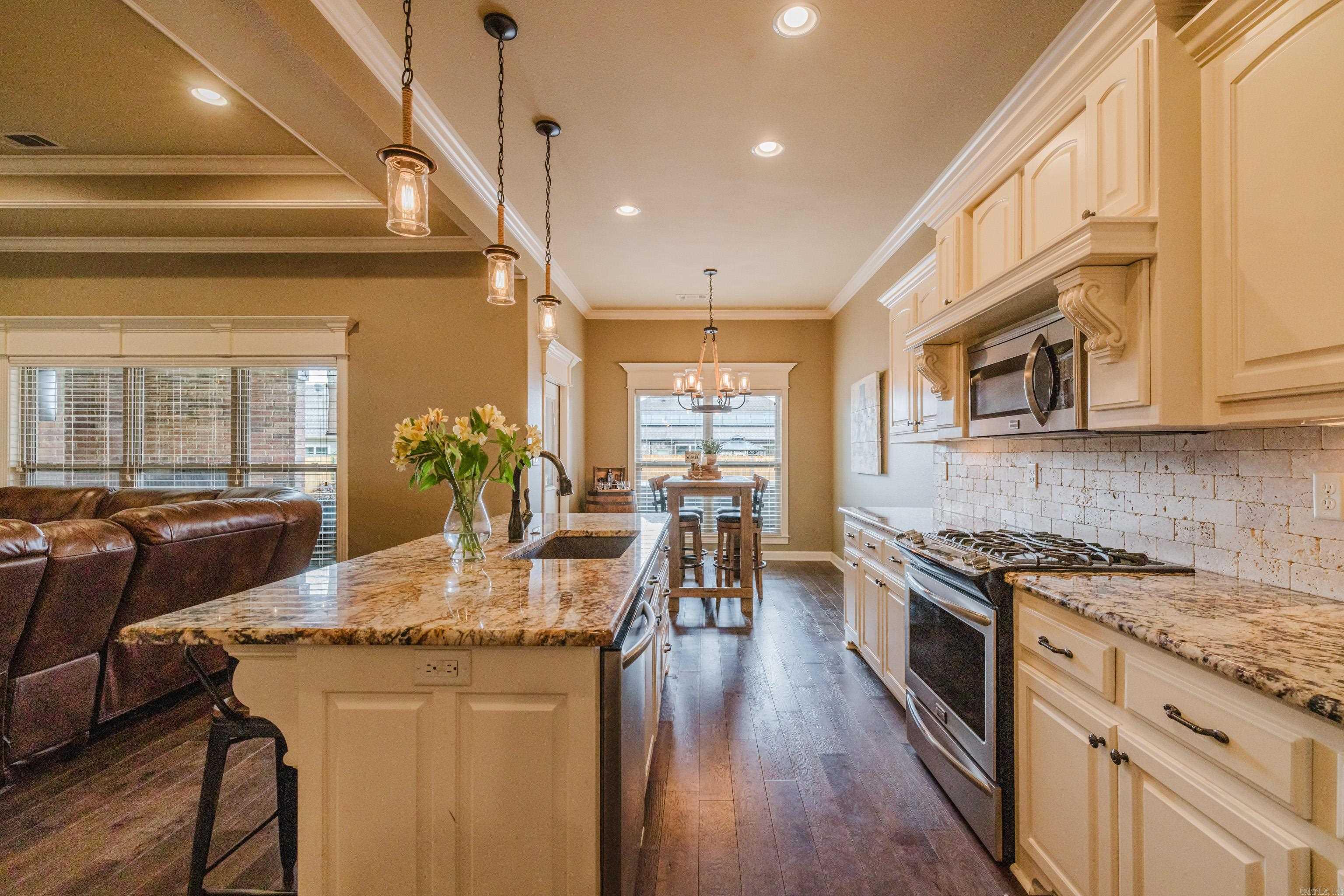 2125 Avondale  Benton, AR